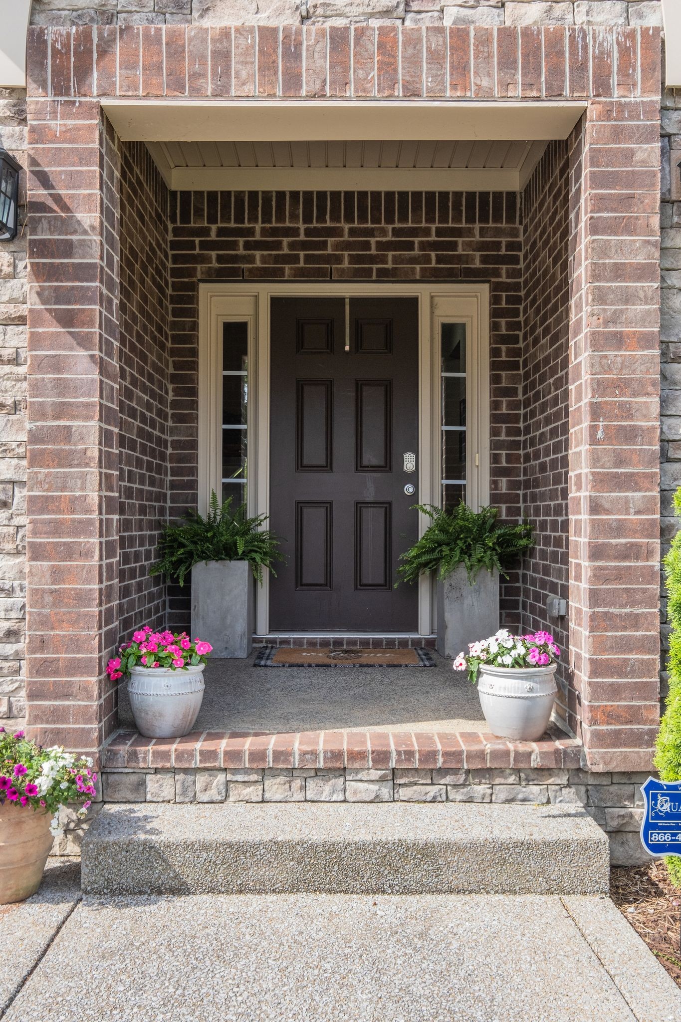 2217 Arbor Pointe Way