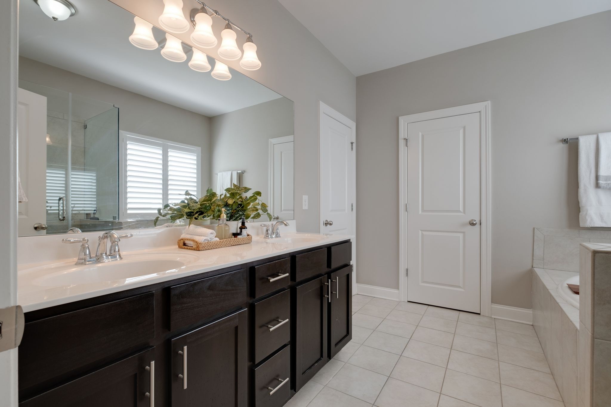 2217 Arbor Pointe Way