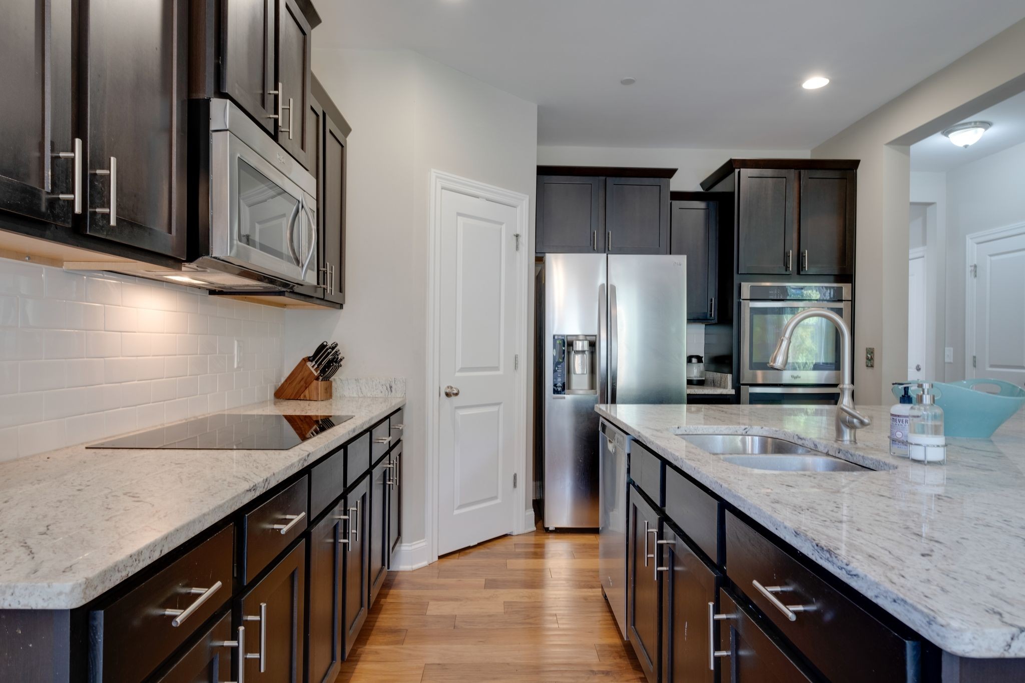 2217 Arbor Pointe Way