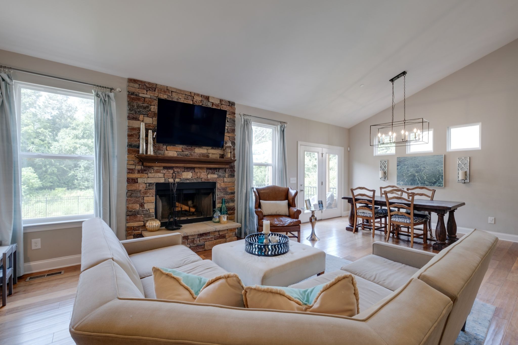 2217 Arbor Pointe Way