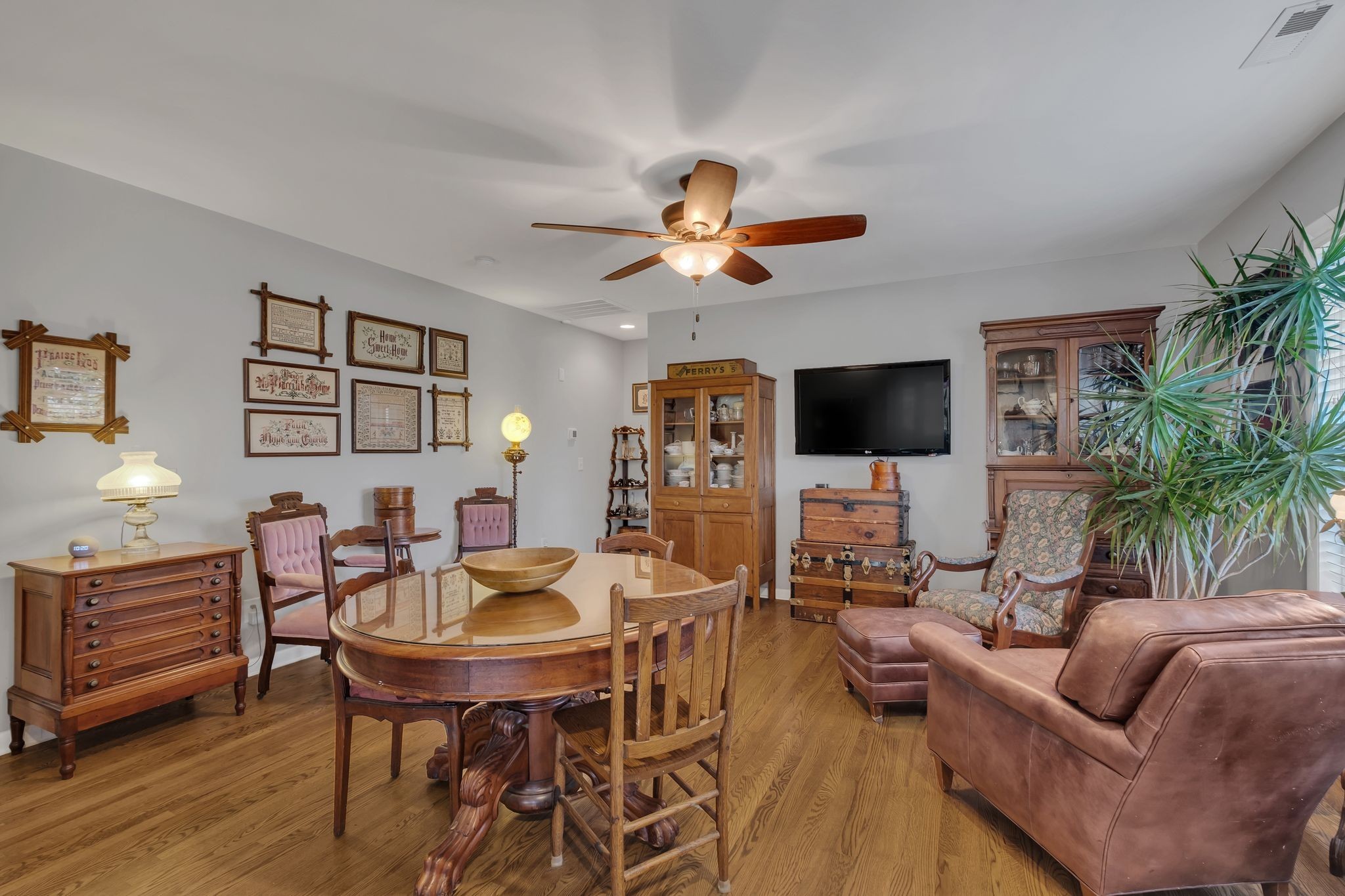 4337 Morriswood Dr
