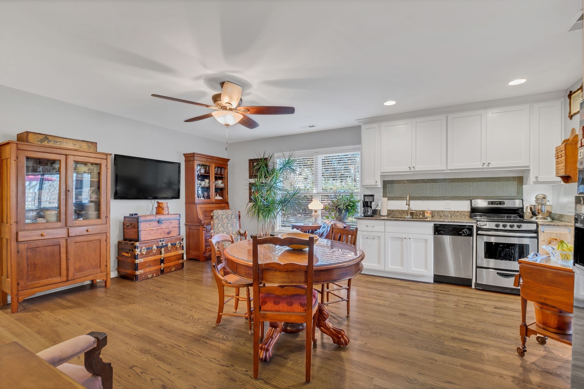 4337 Morriswood Dr