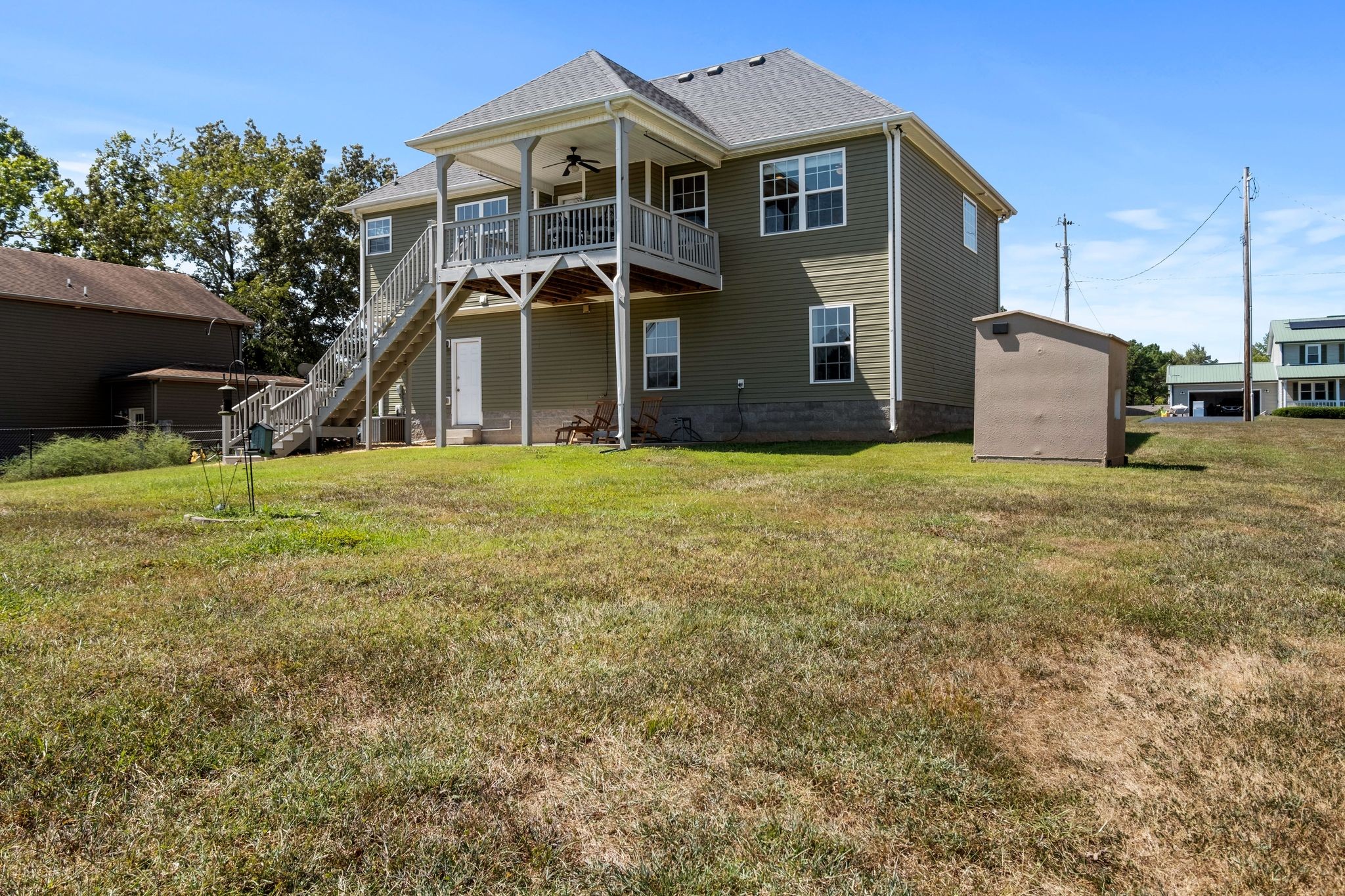 133 Sandis Ln
