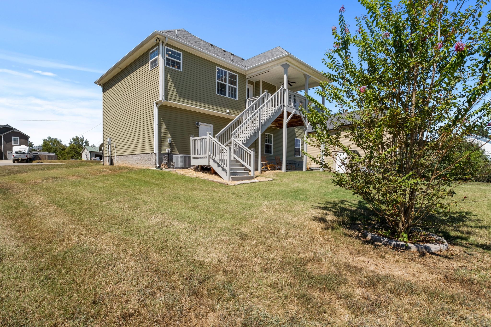 133 Sandis Ln