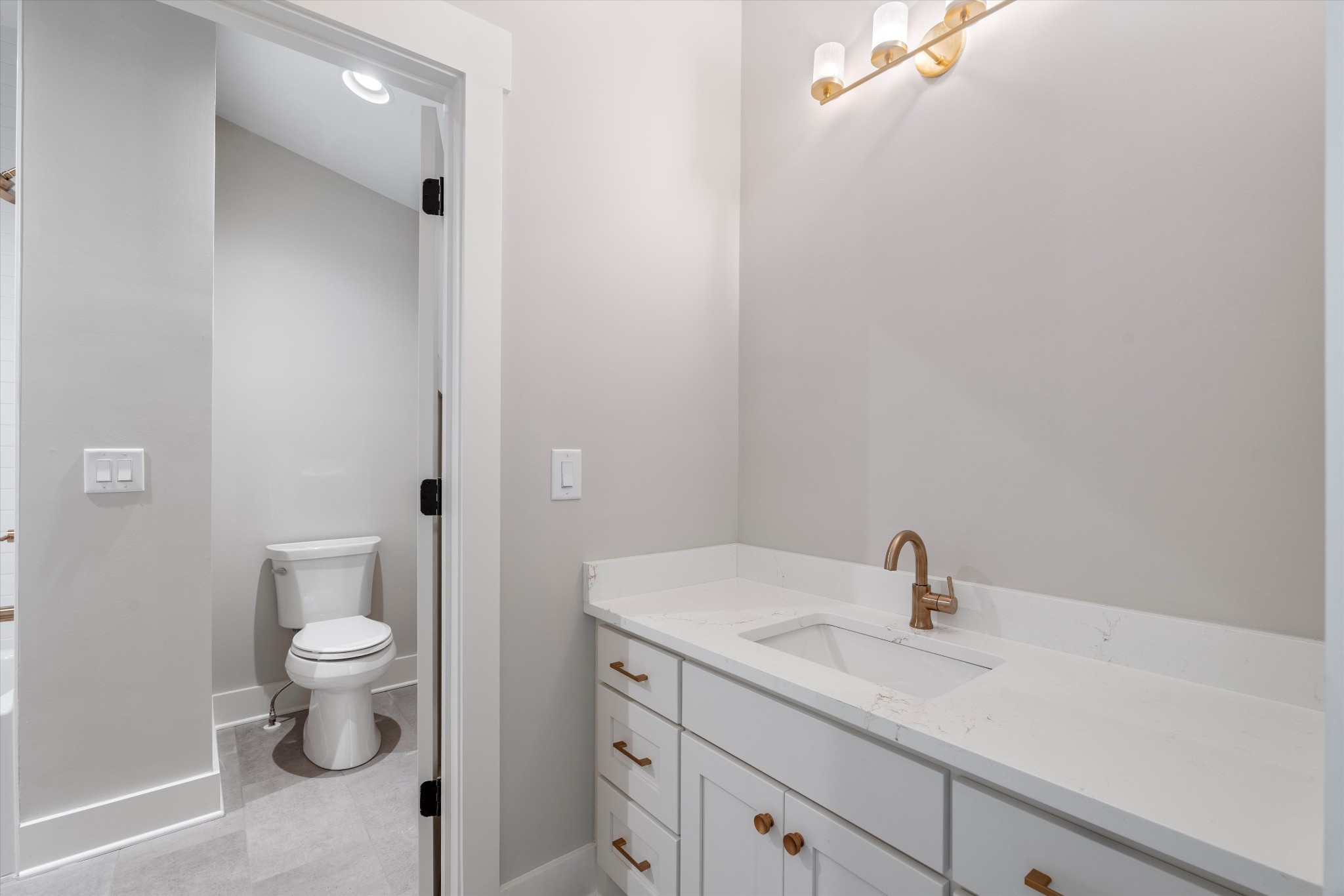 2929 Sharon Hill Cir