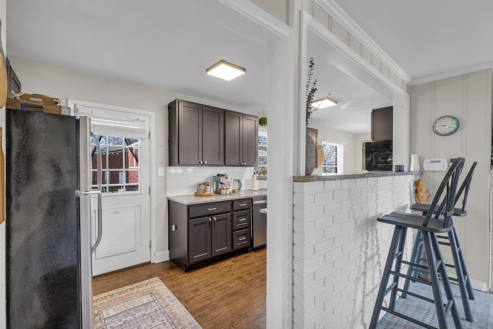 326 Walton Ln