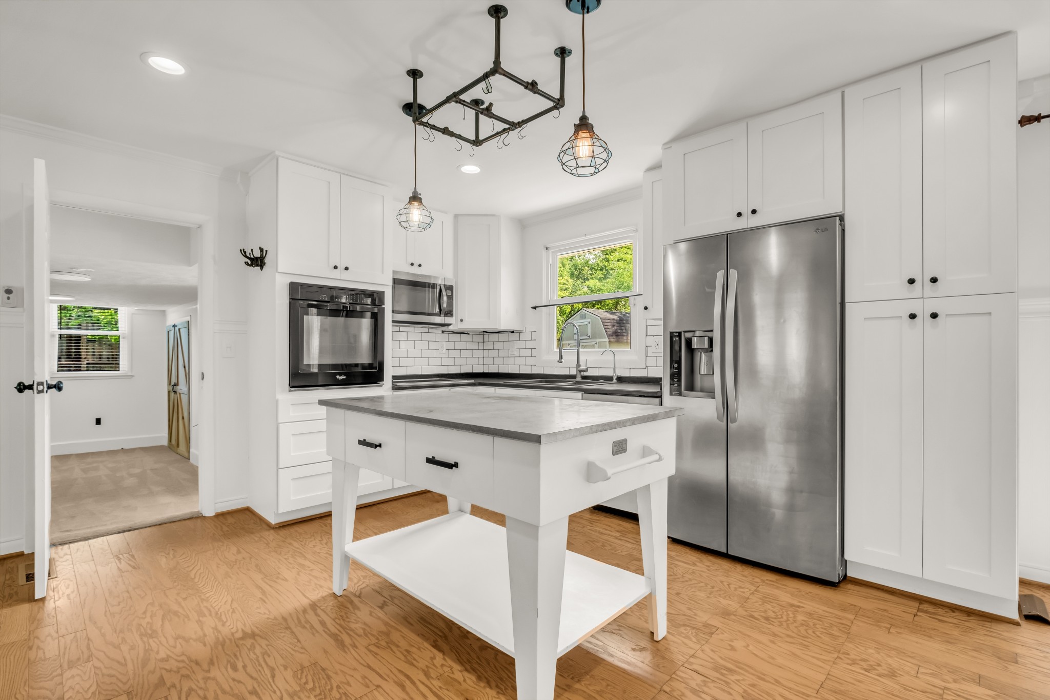 138 Carriage Dr