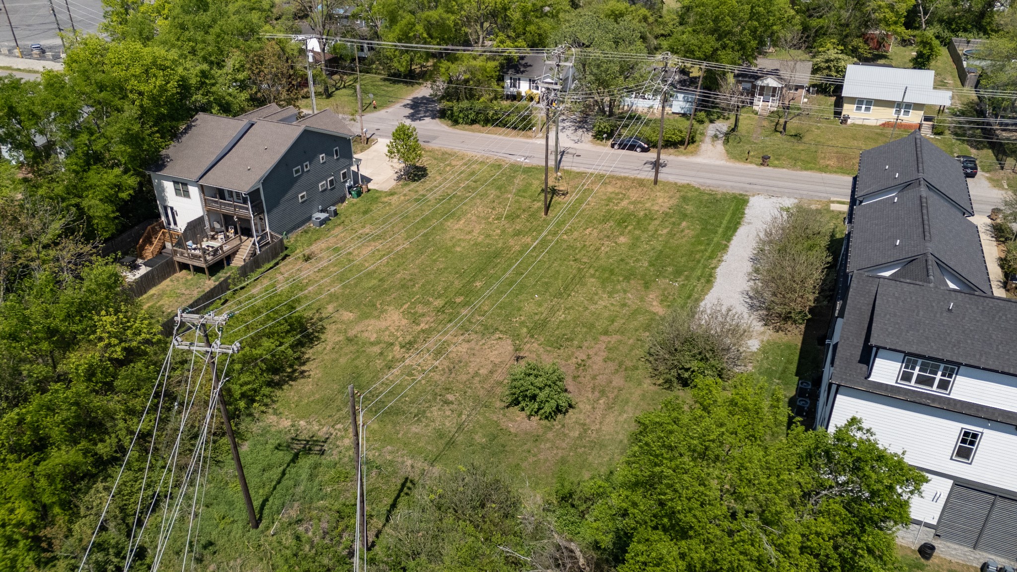 557 Veritas St