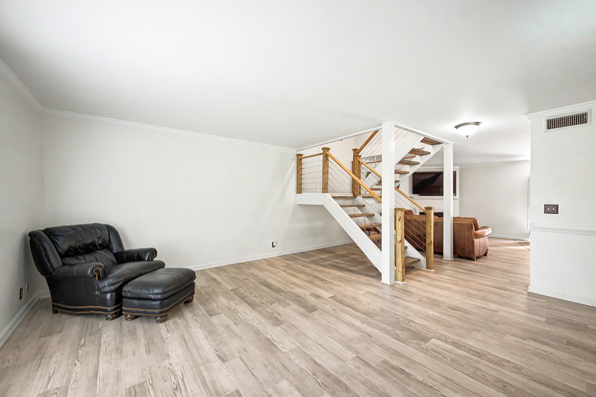 8300 Sawyer Brown Rd Unit: A304