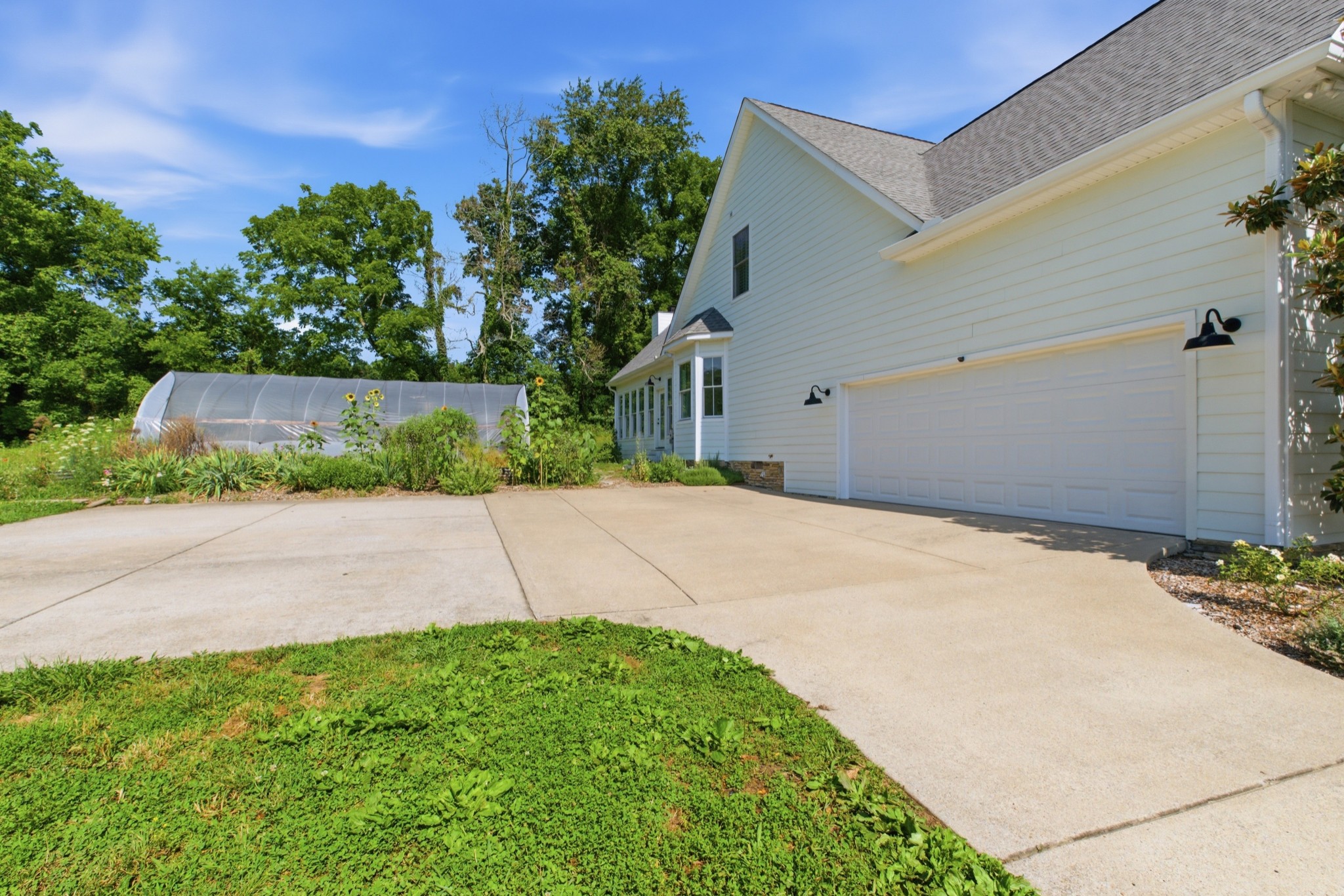 6735 Arno Allisona Rd