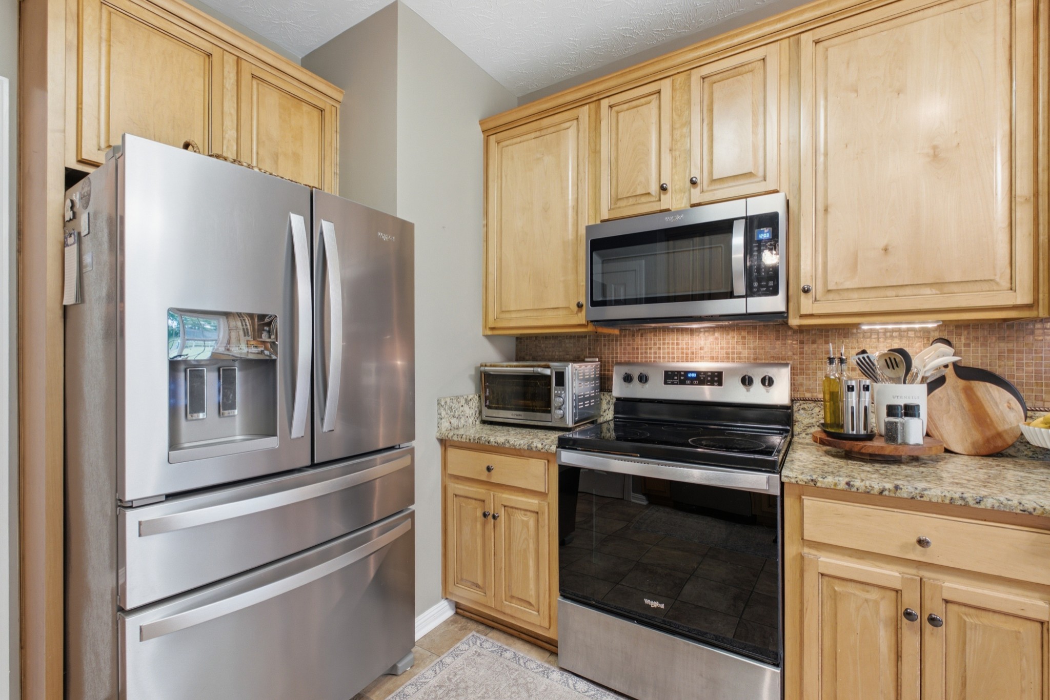 125 N Maple Ridge Ln