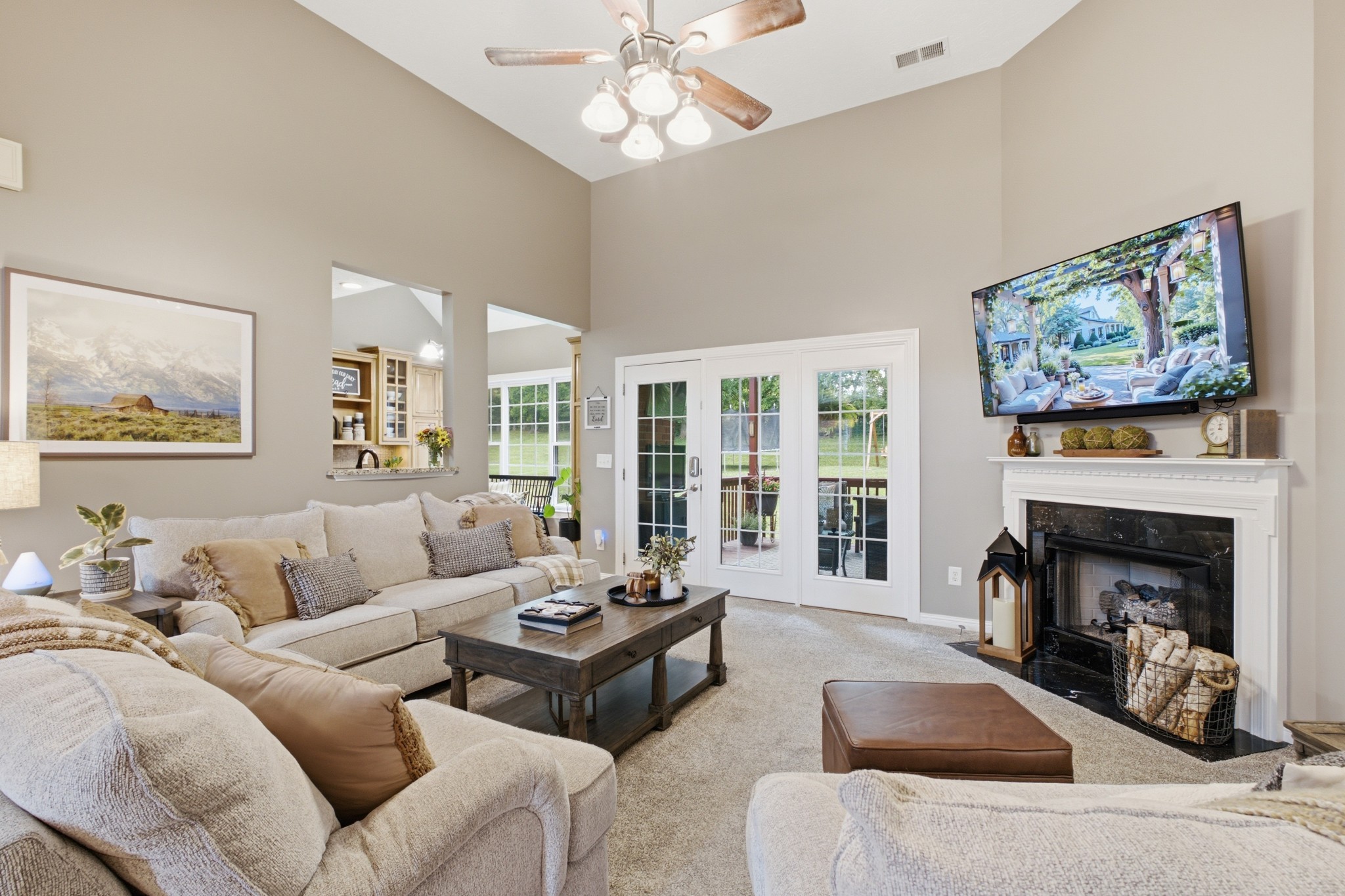 125 N Maple Ridge Ln