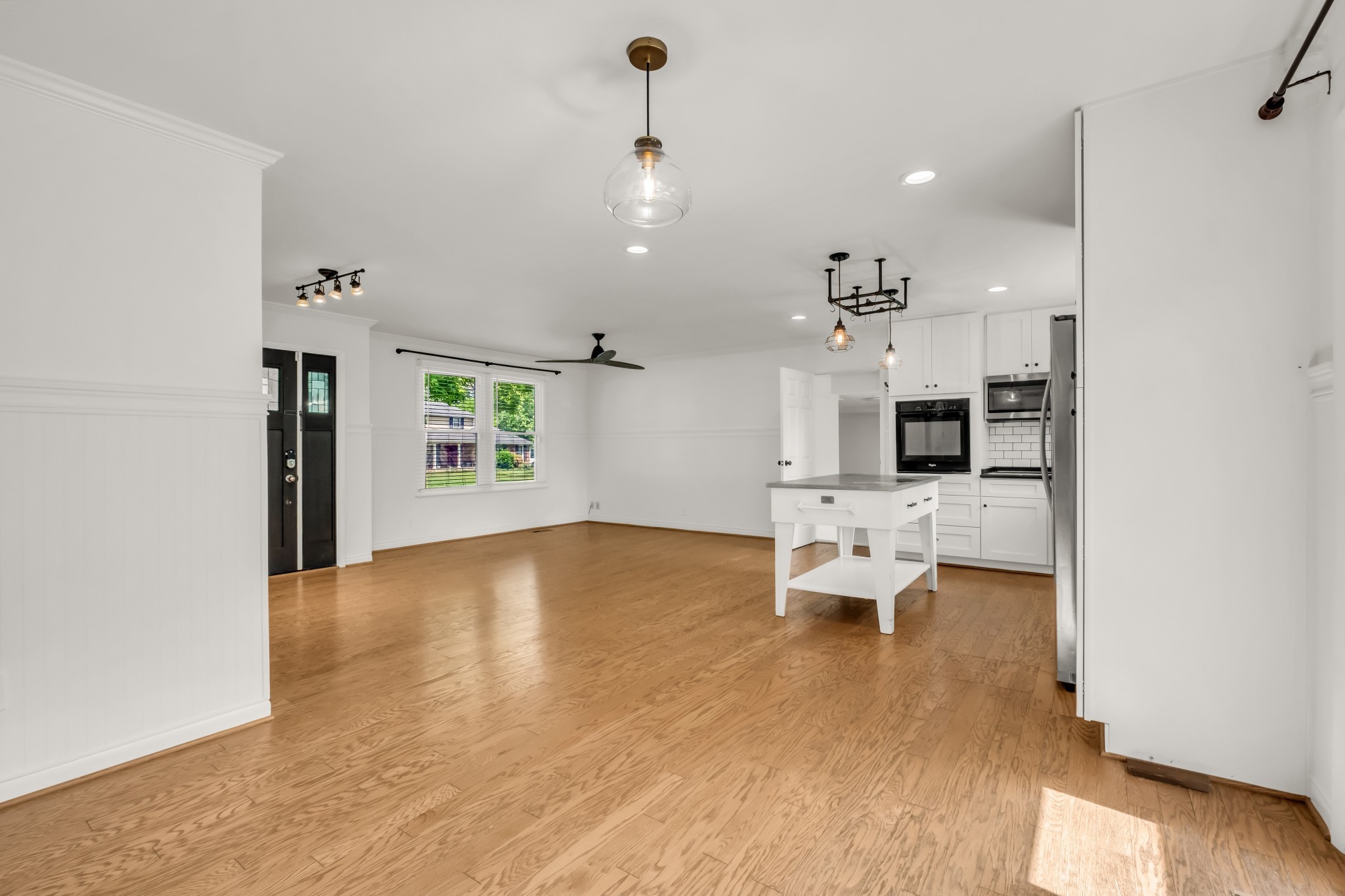138 Carriage Dr