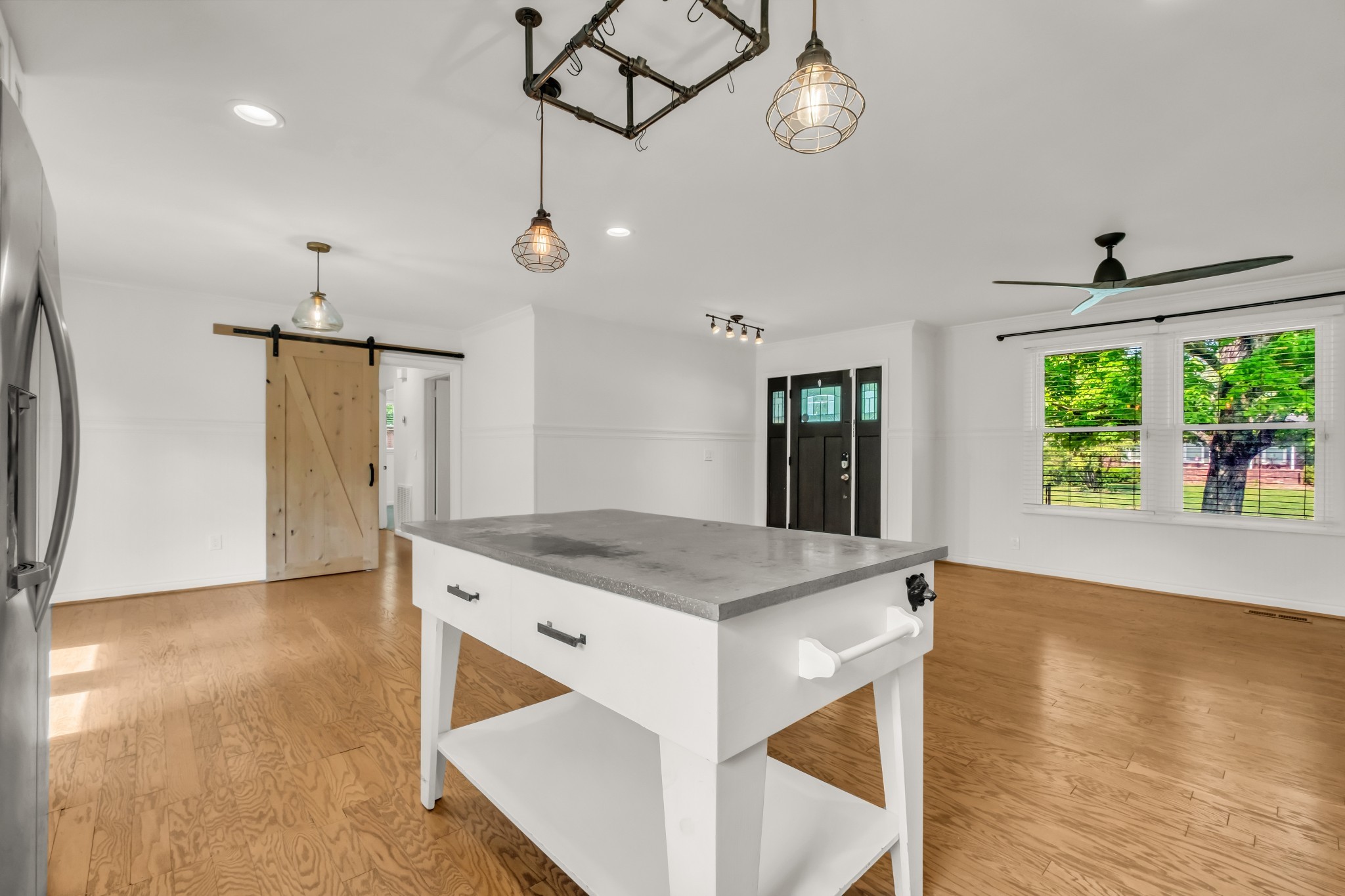 138 Carriage Dr