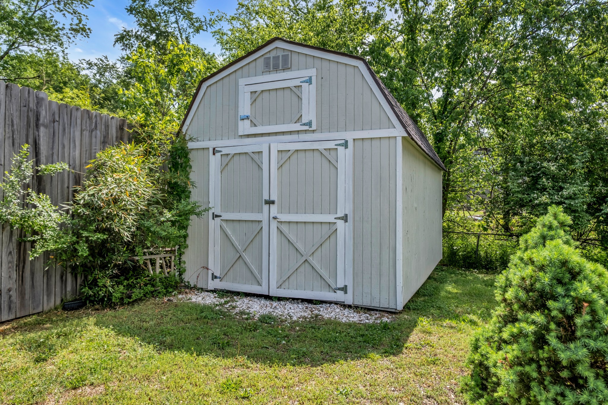 138 Carriage Dr