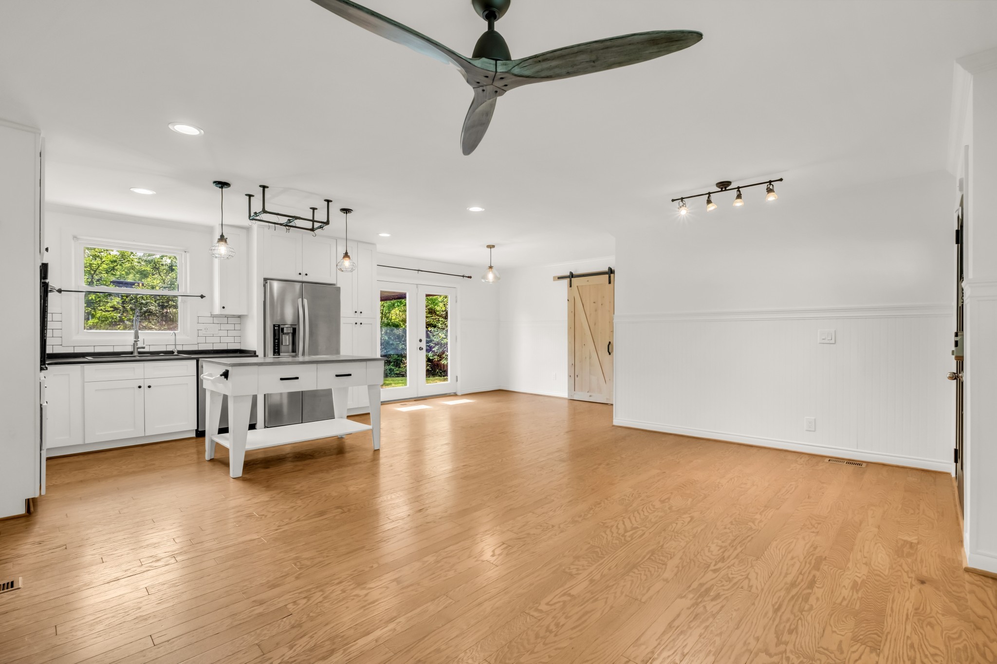 138 Carriage Dr