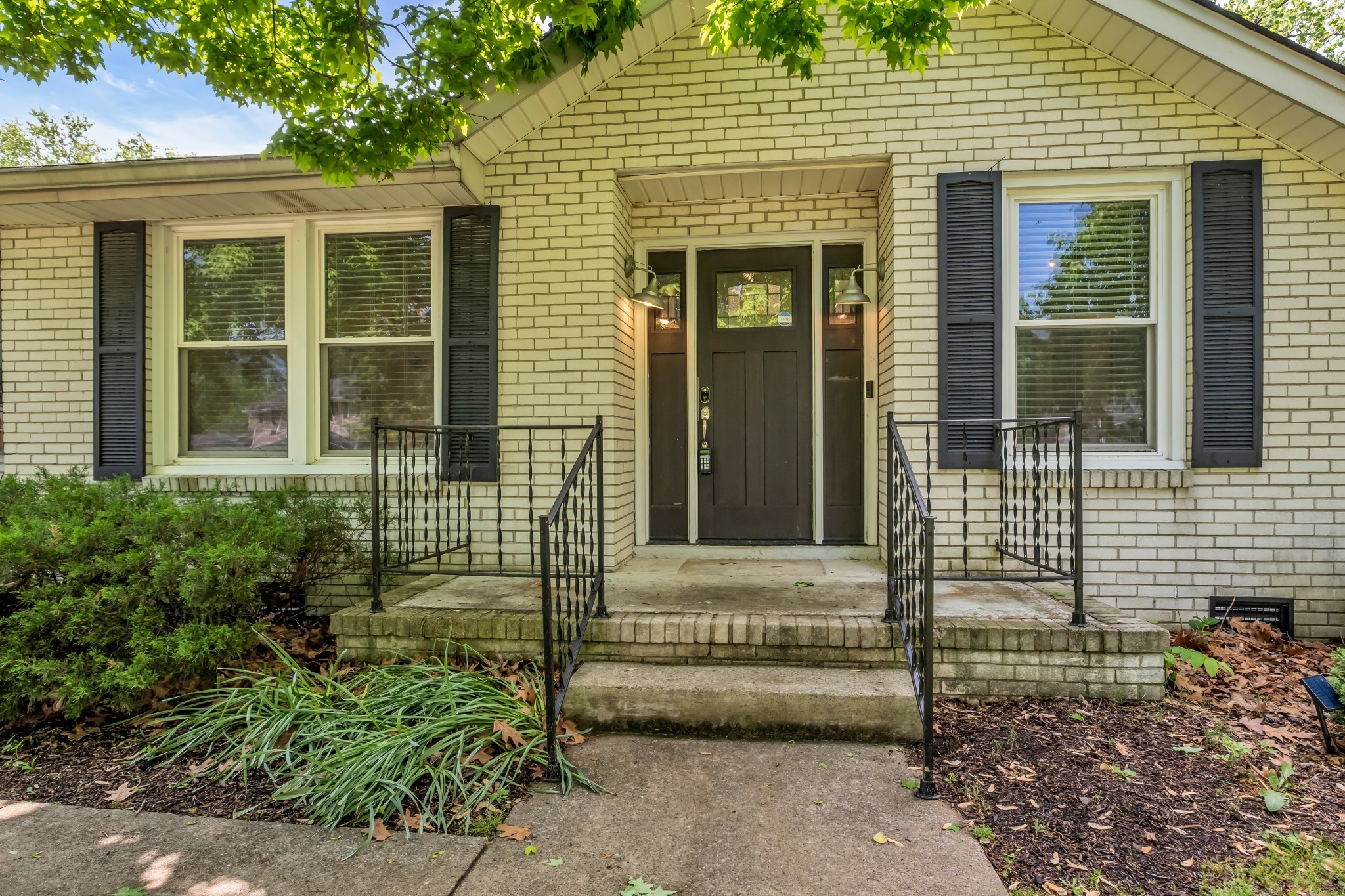 138 Carriage Dr