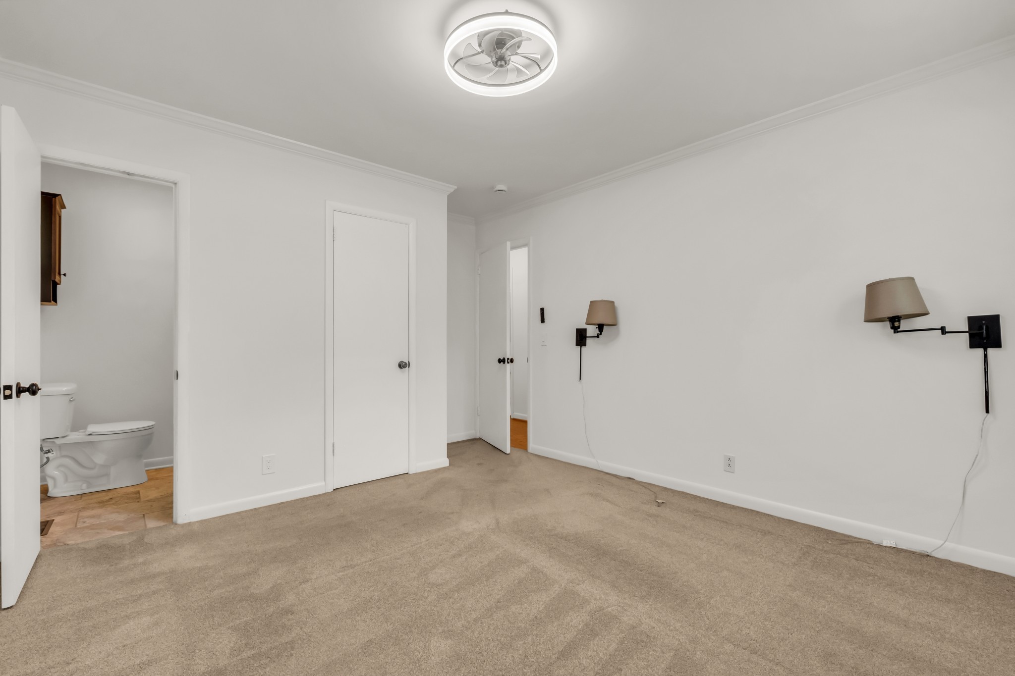 138 Carriage Dr