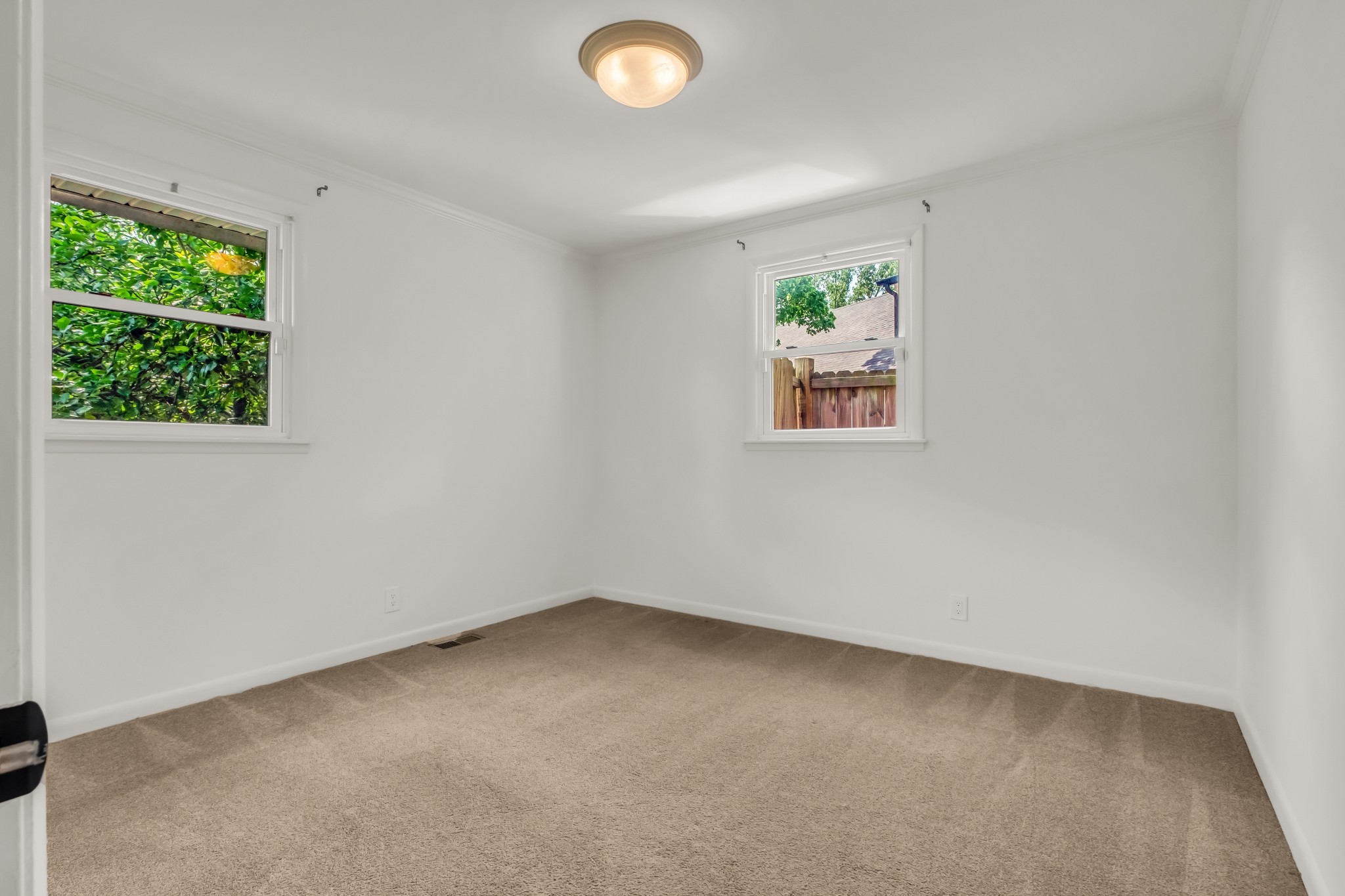 138 Carriage Dr