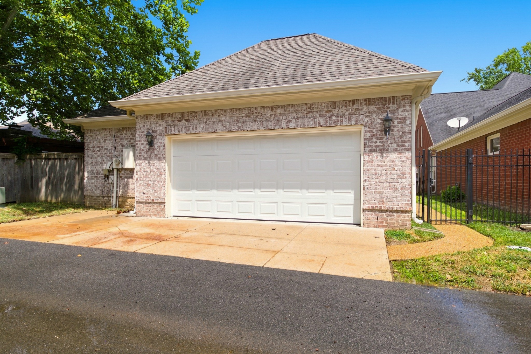 1325 Barkleigh Ln