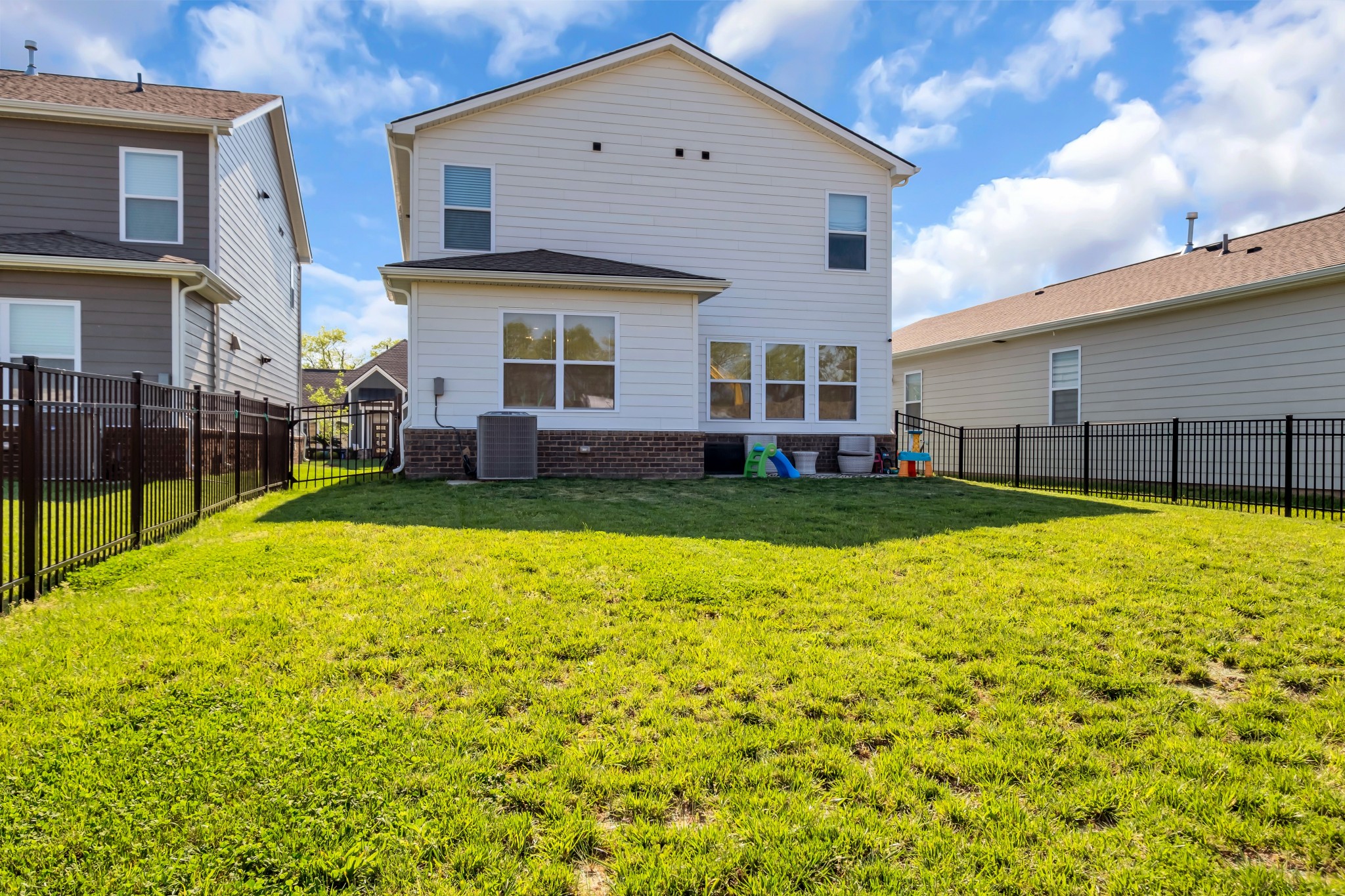 1064 Linn Cove Ct