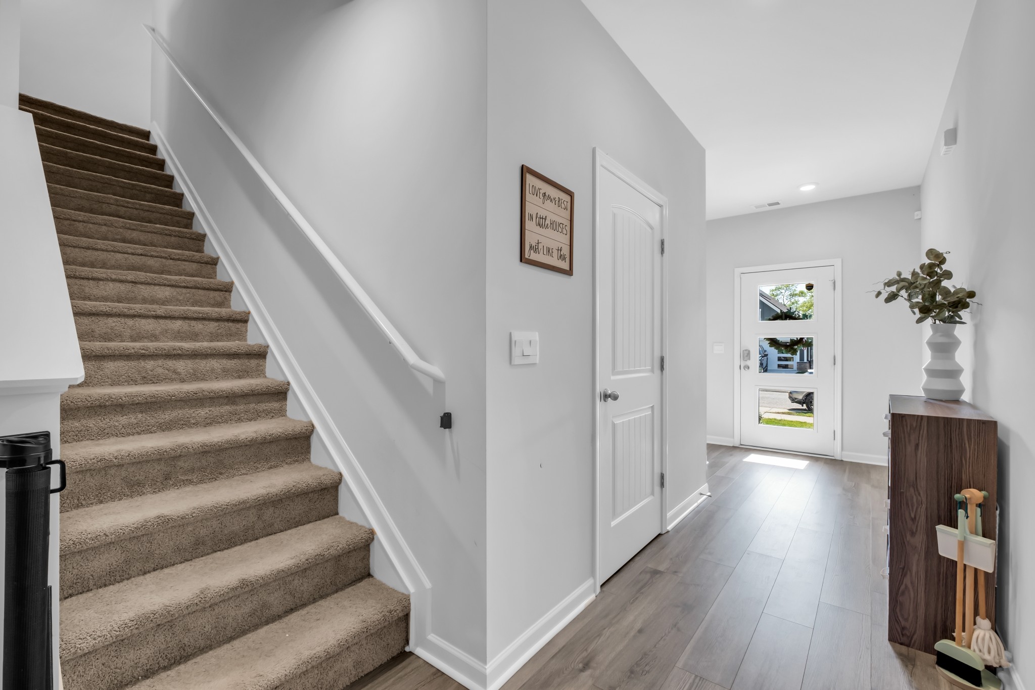 1064 Linn Cove Ct