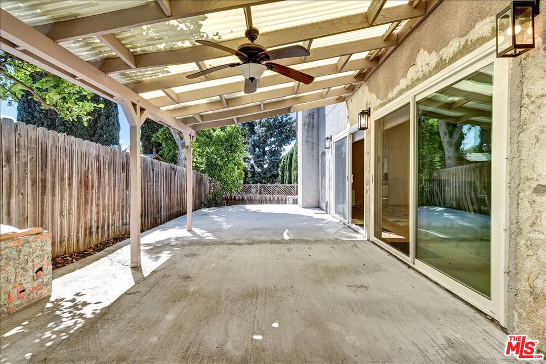 9230 W LAKEVIEW TER