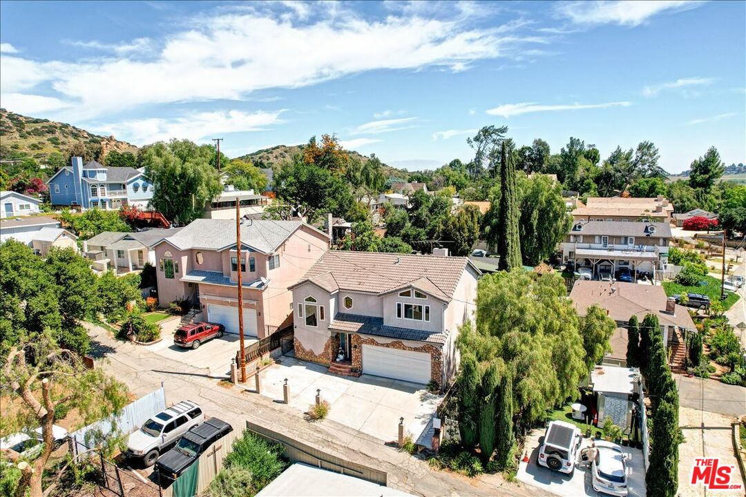 9230 W LAKEVIEW TER