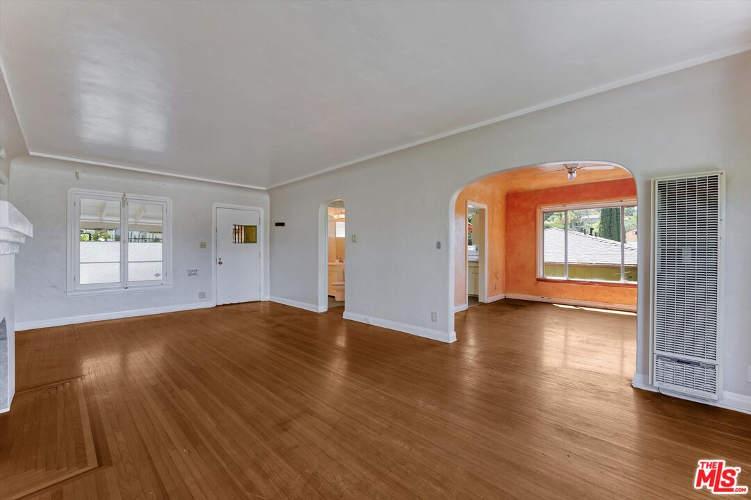 2461 McCready Ave