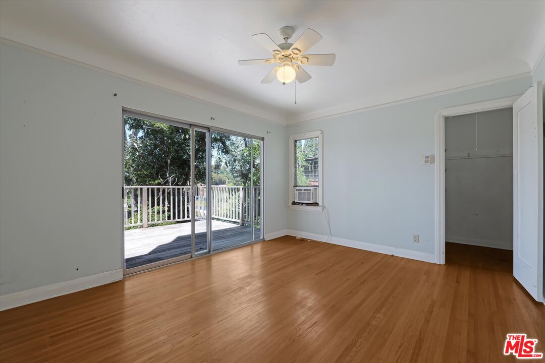 2461 McCready Ave