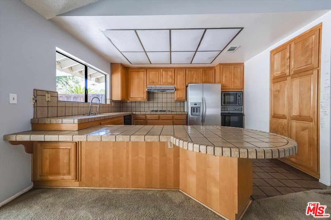 3477 Vicki Ct