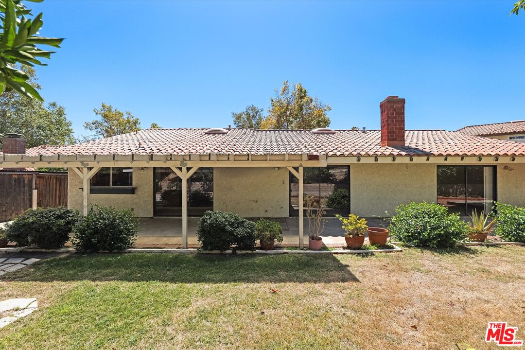 3477 Vicki Ct