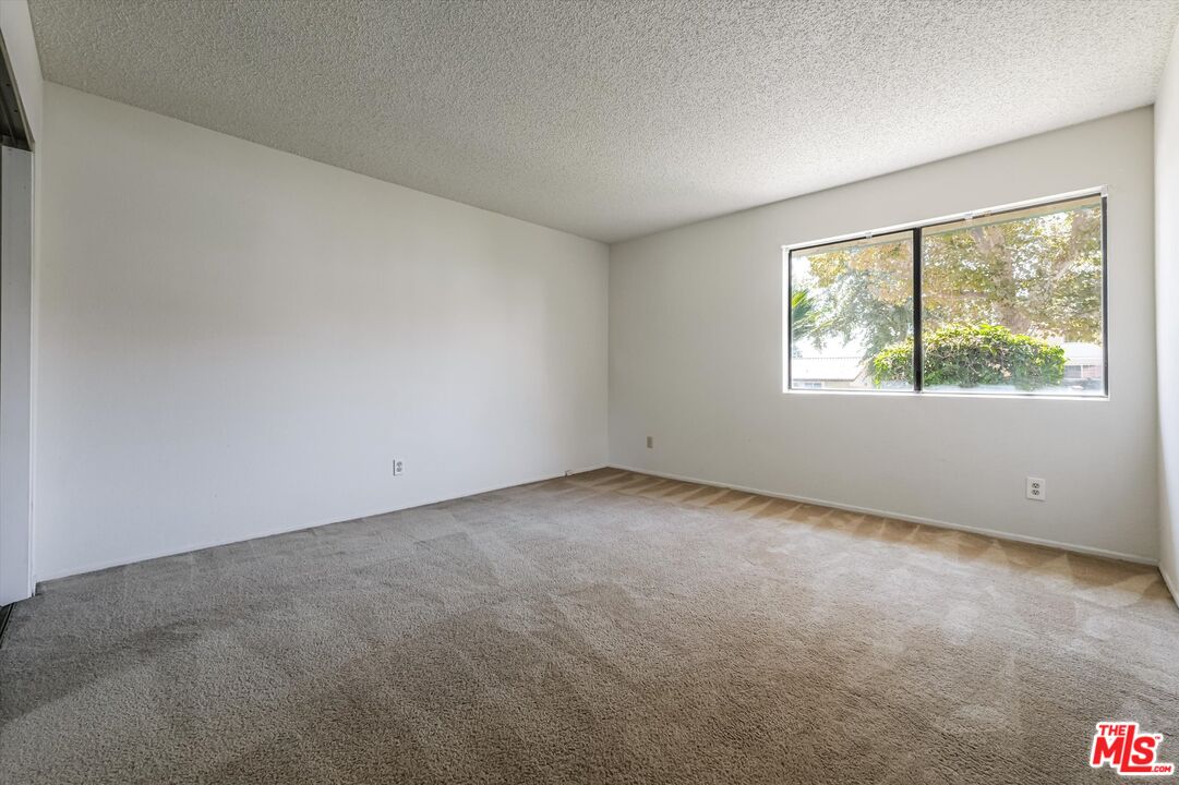 3477 Vicki Ct