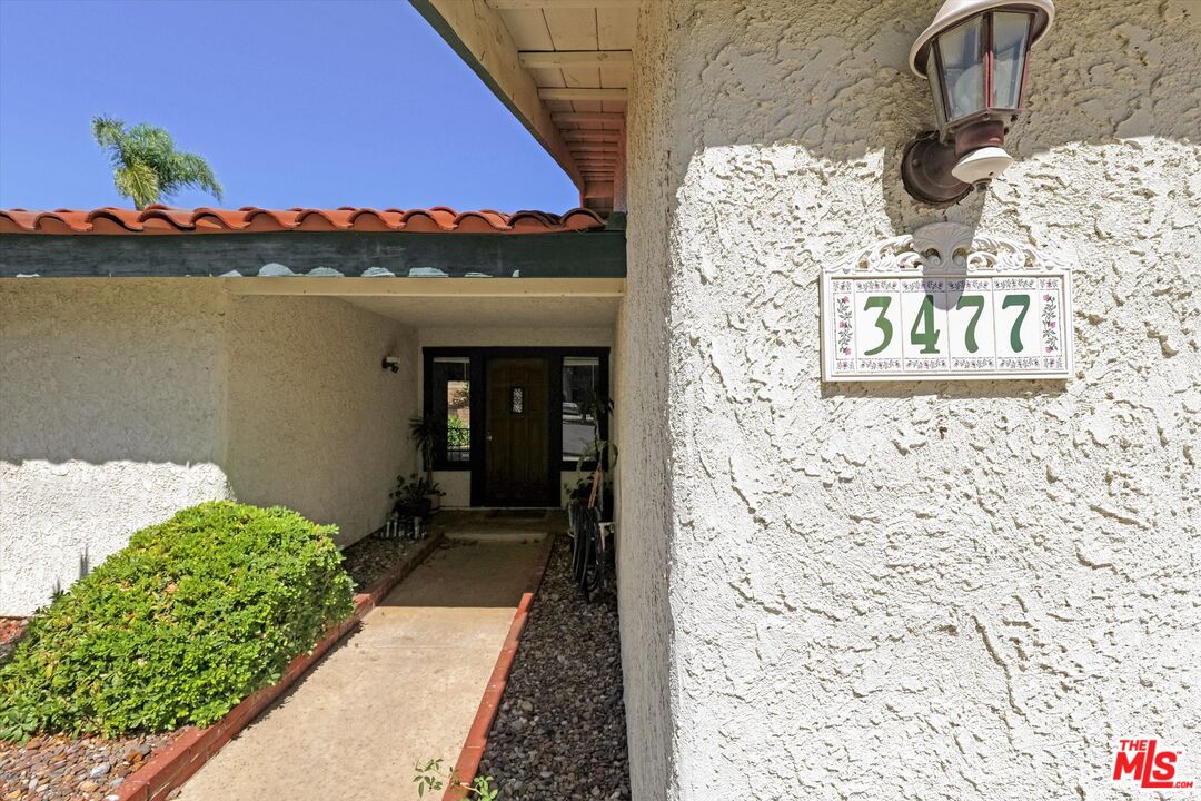 3477 Vicki Ct