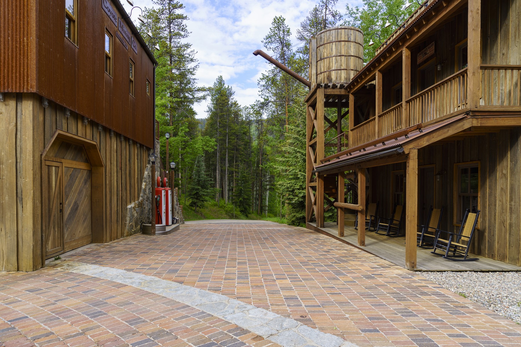 2400 Casteel Creek 