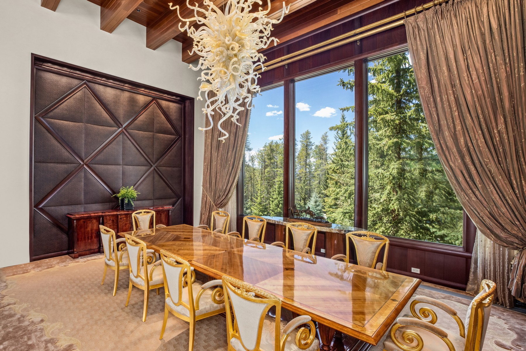 2400 Casteel Creek 