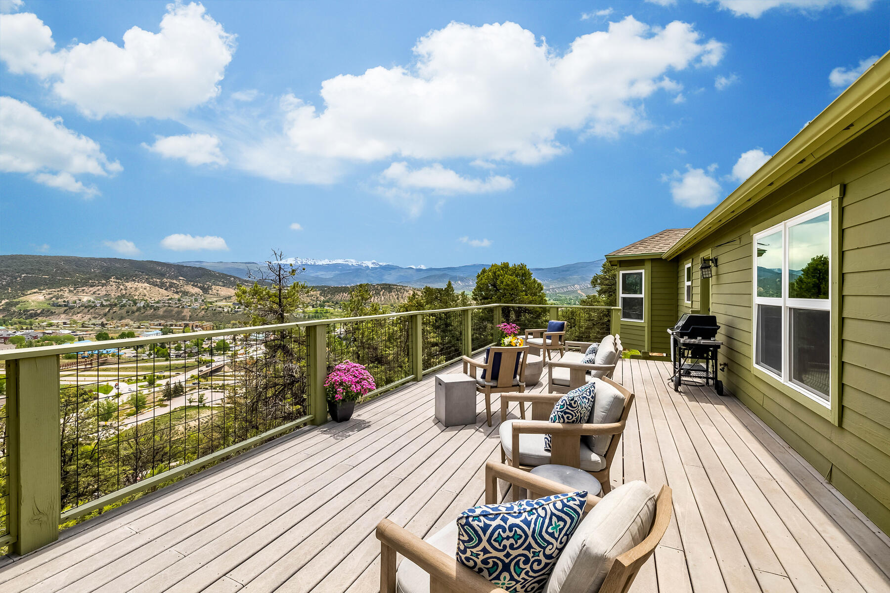 686 Mesa Dr. 