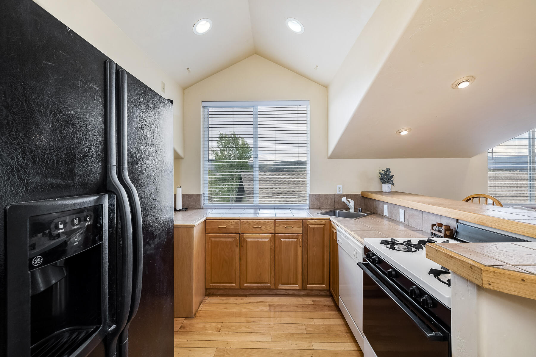 686 Mesa Dr. 