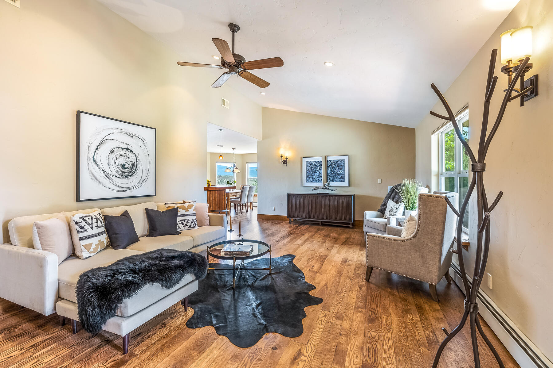 686 Mesa Dr. 