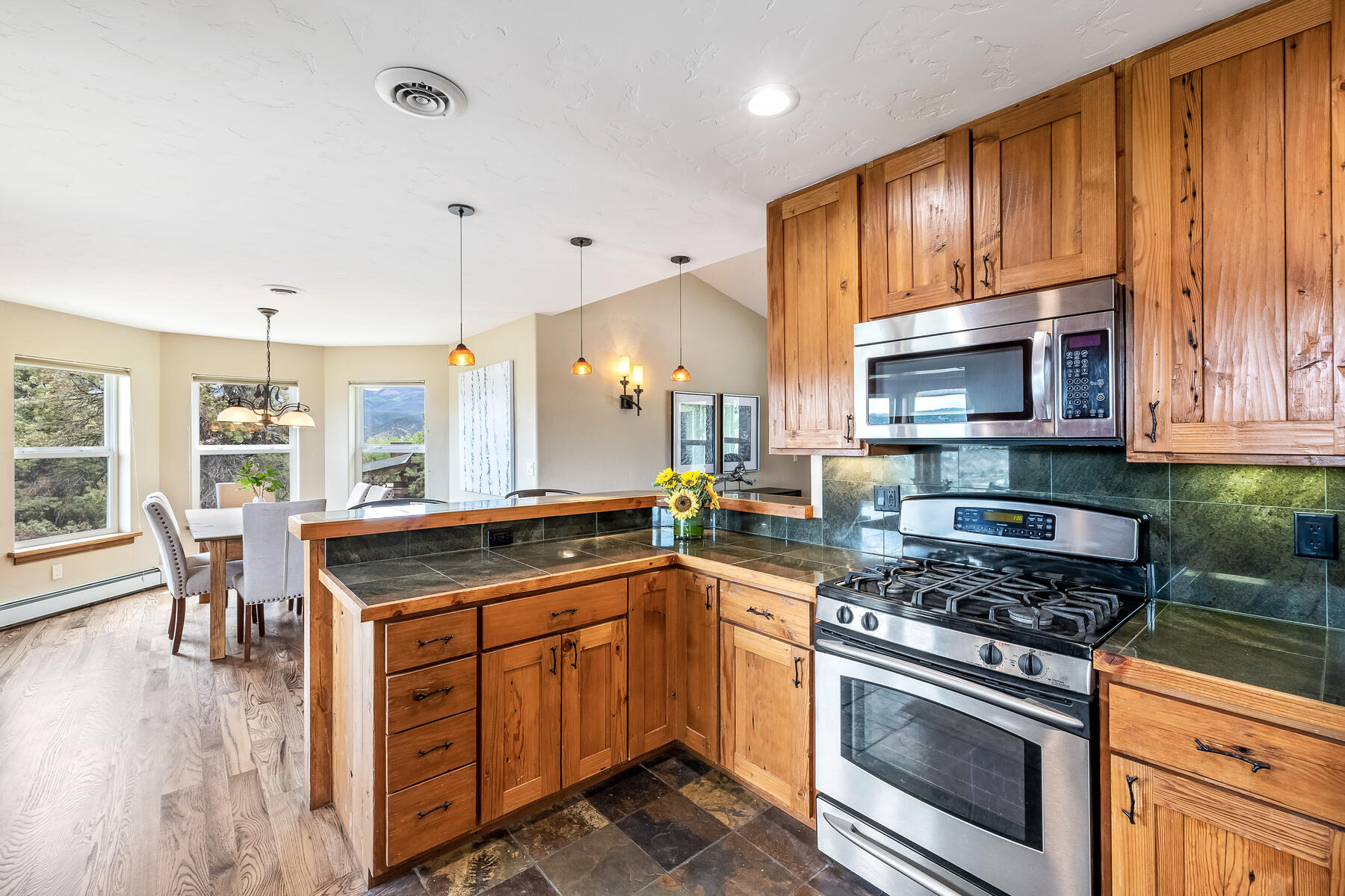686 Mesa Dr. 