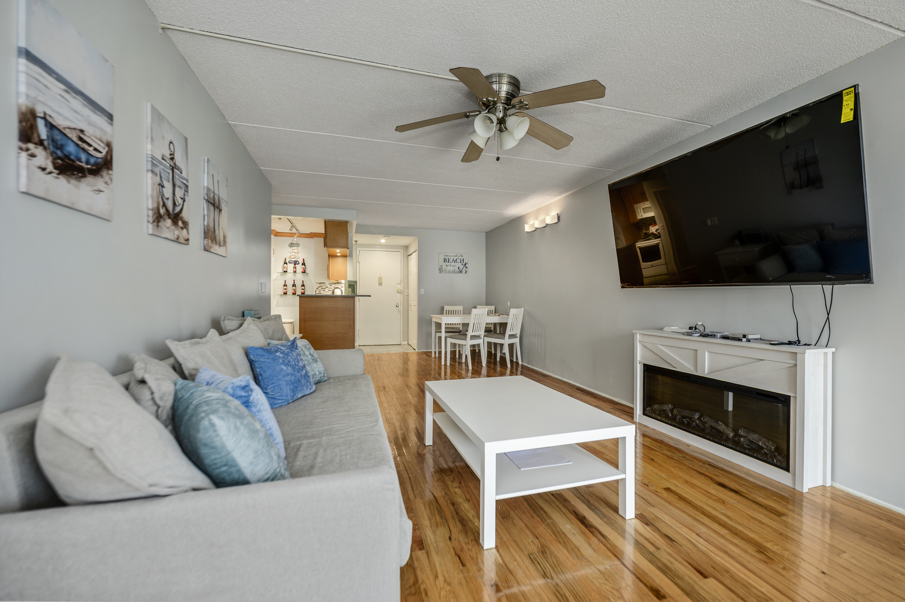 750 W Broadway Unit# 3M