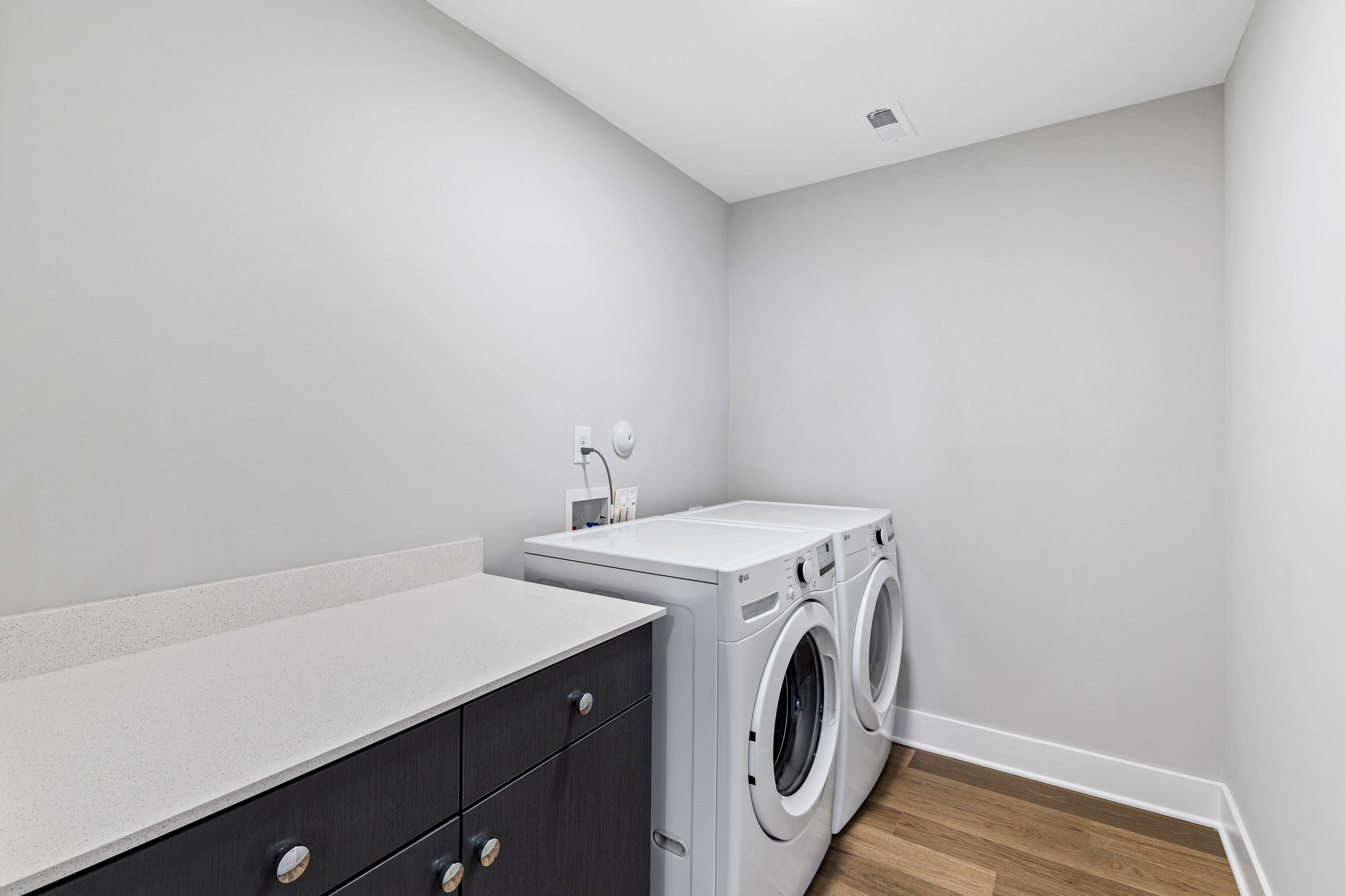 1132/1134 Cedarhurst Drive Raleigh, NC 27609 