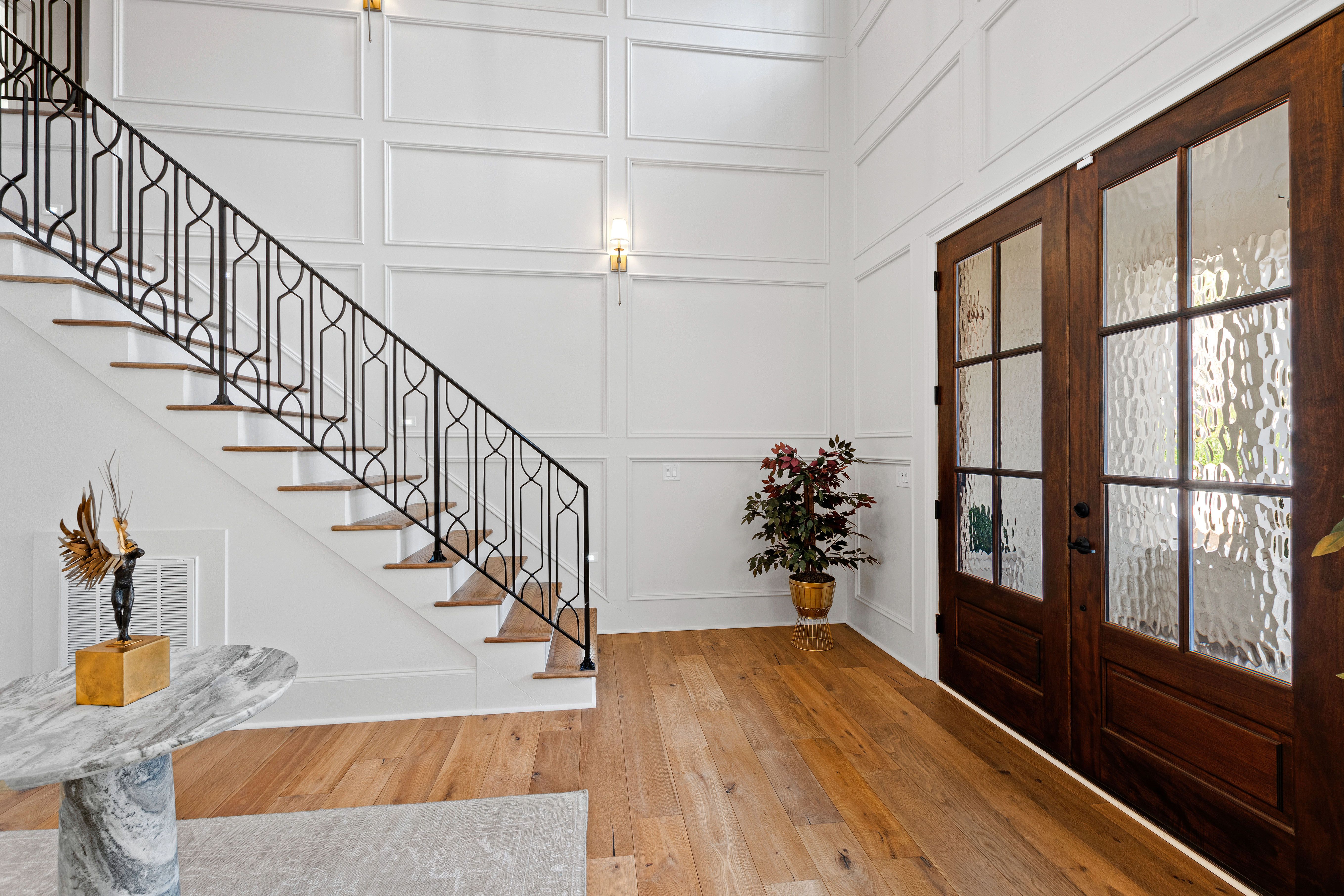 909 Lake Boone Trail 