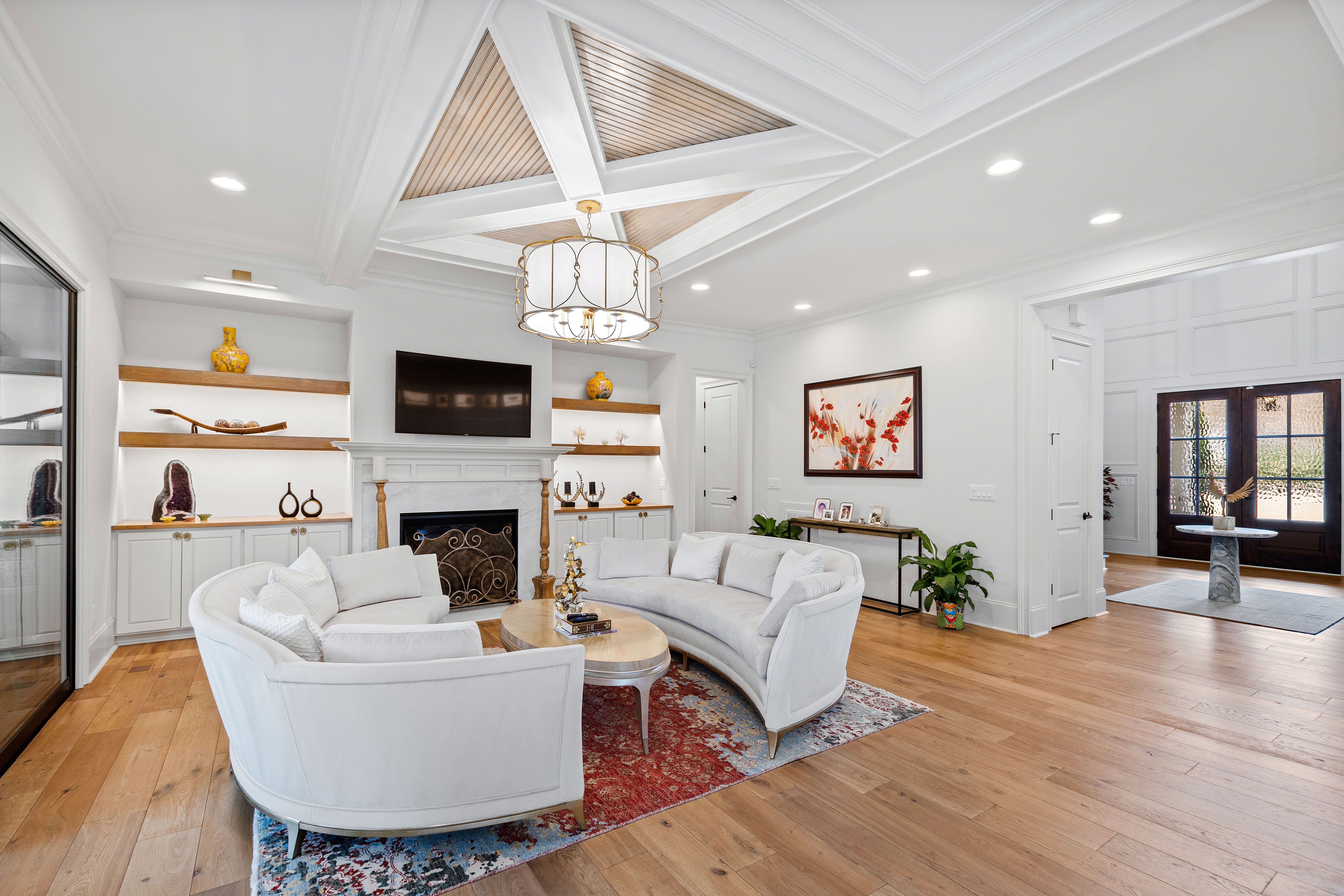 909 Lake Boone Trail 