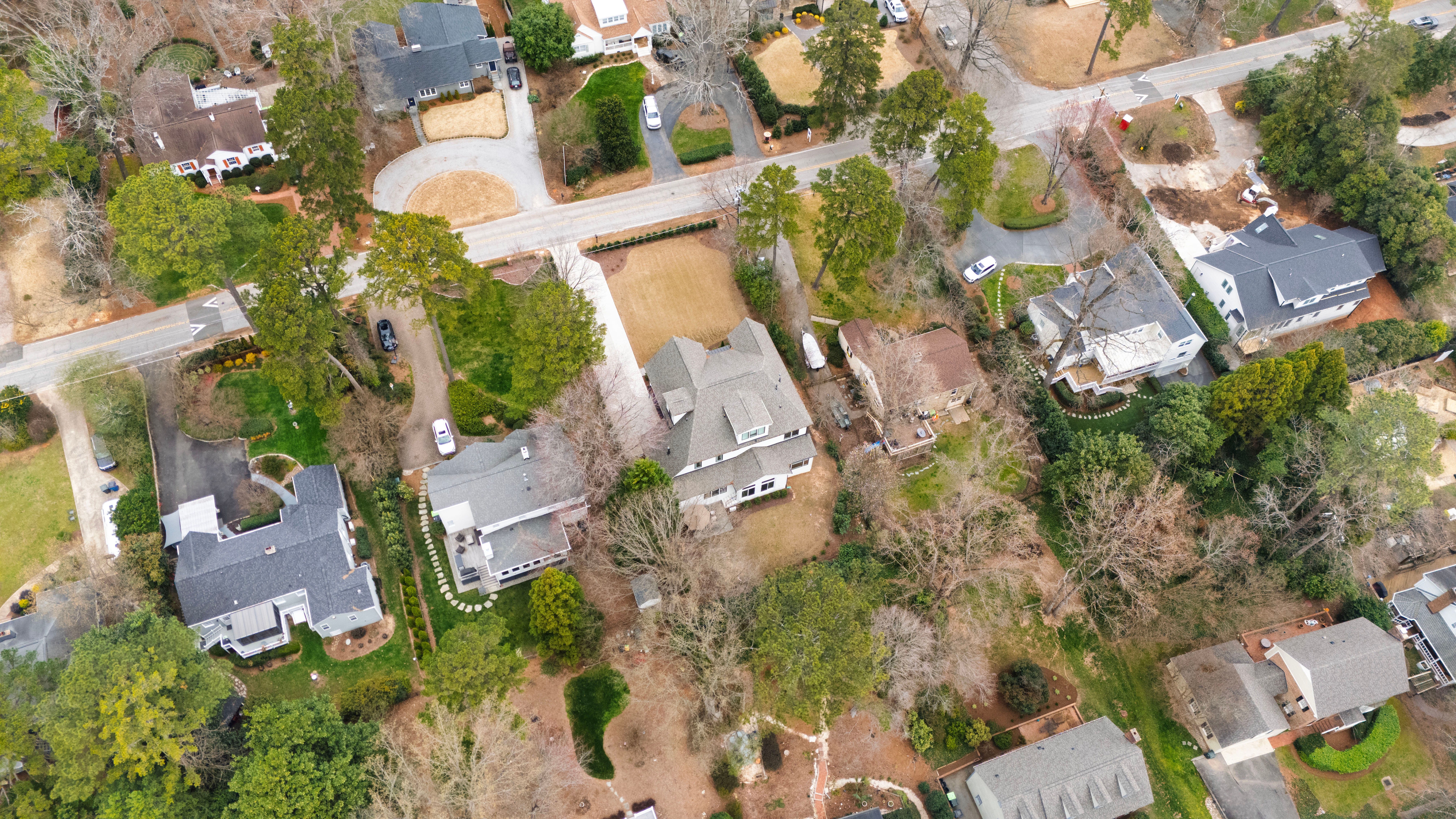 909 Lake Boone Trail 