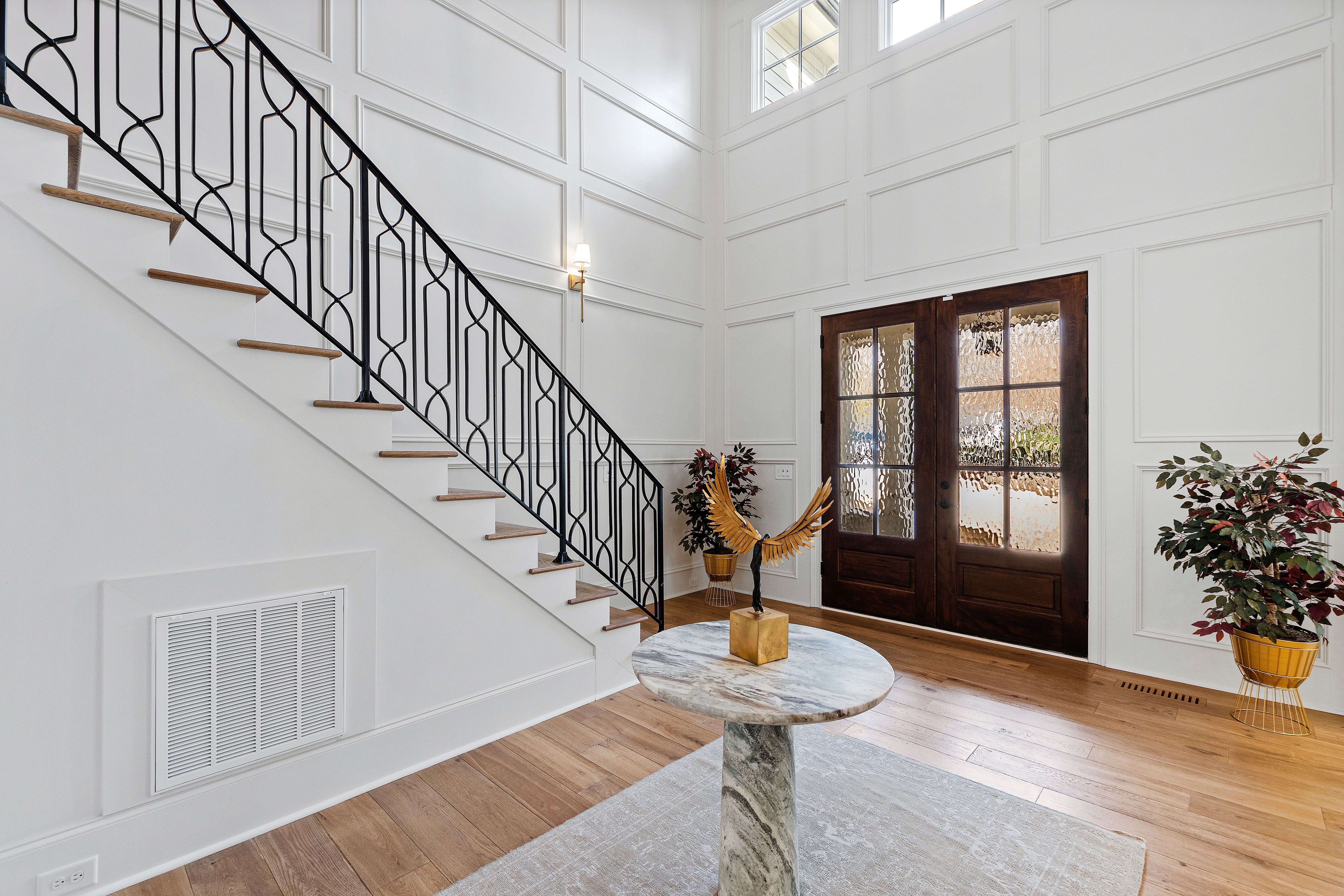 909 Lake Boone Trail 
