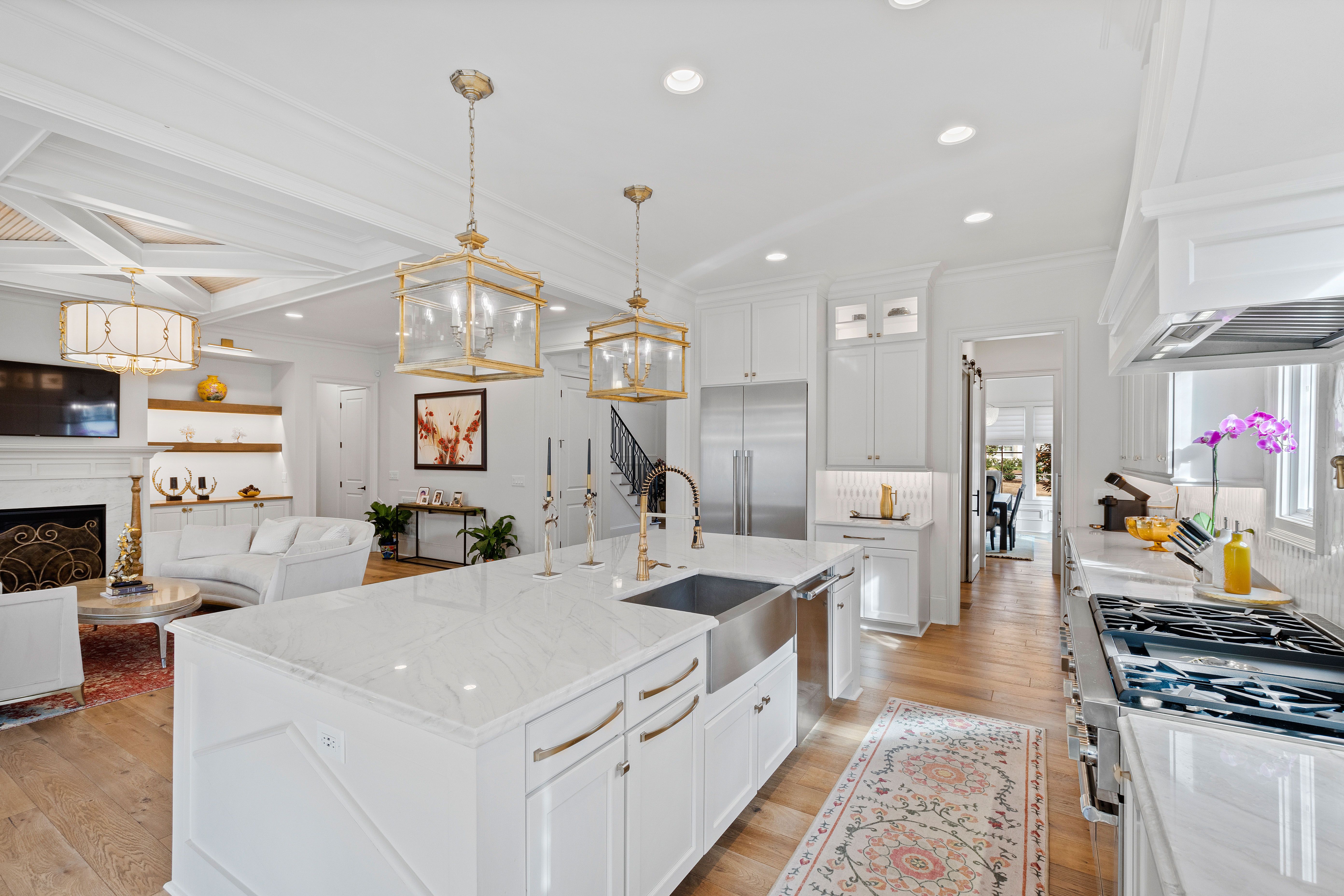 909 Lake Boone Trail 