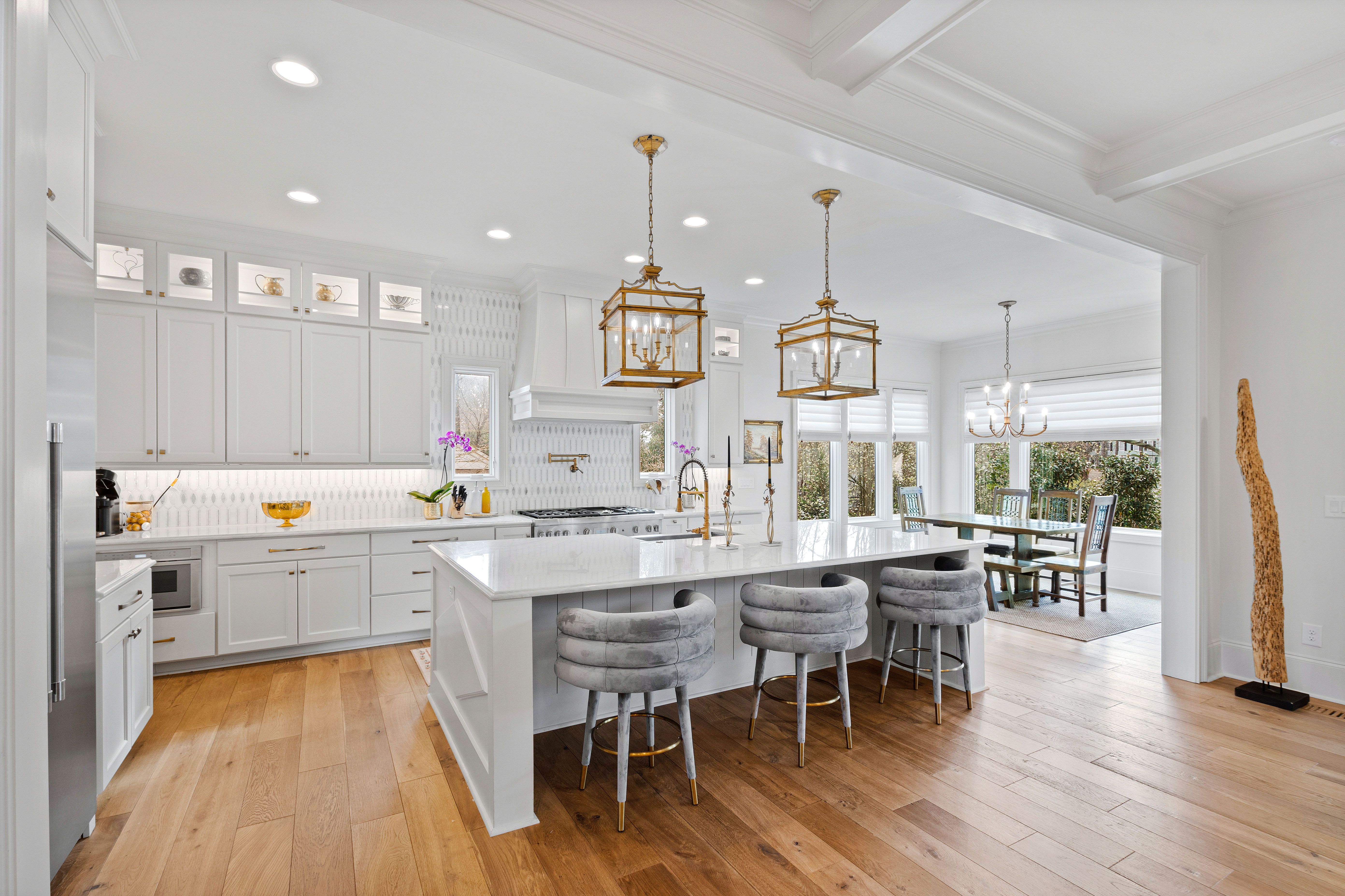 909 Lake Boone Trail 