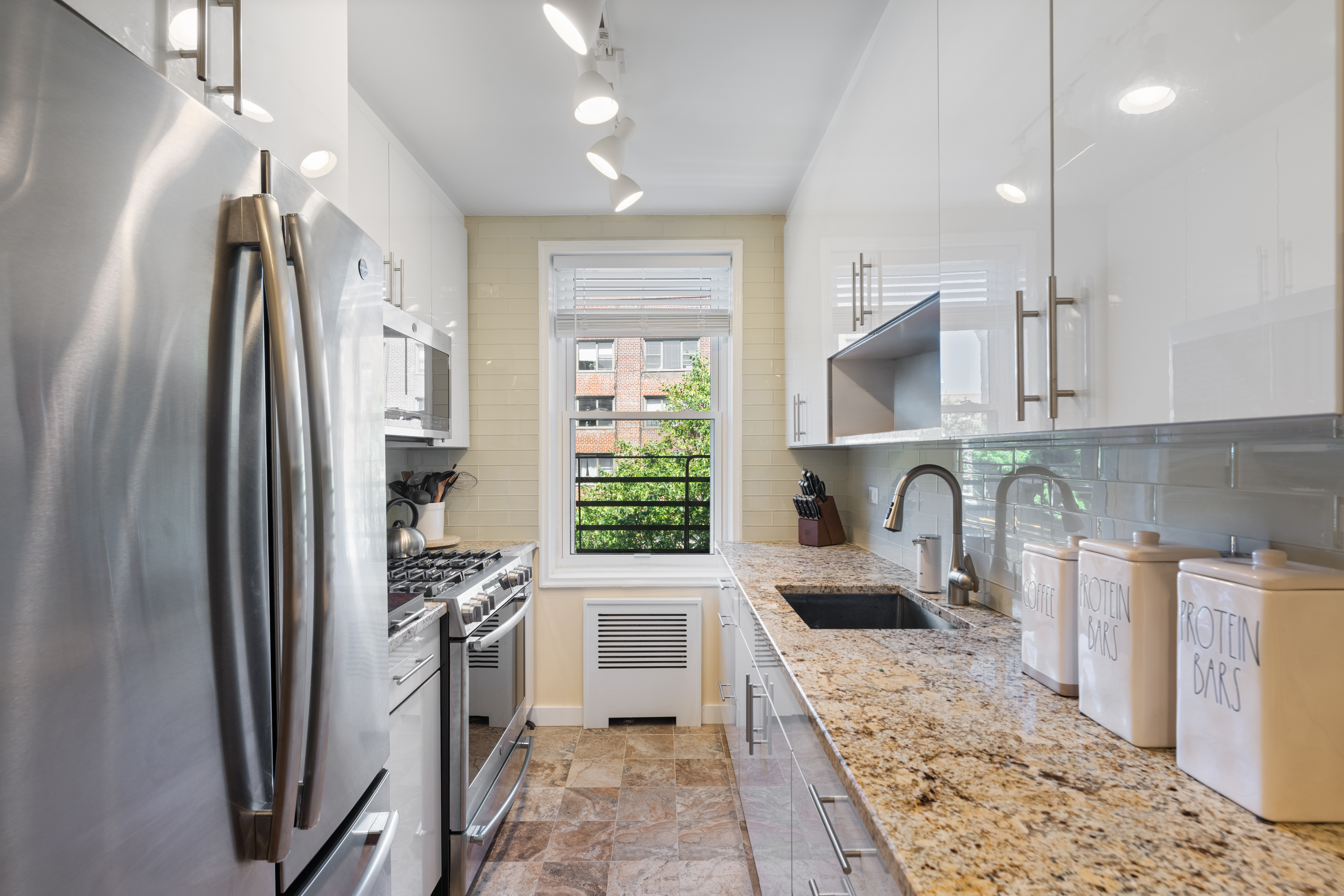 3210 Arlington Avenue 4G