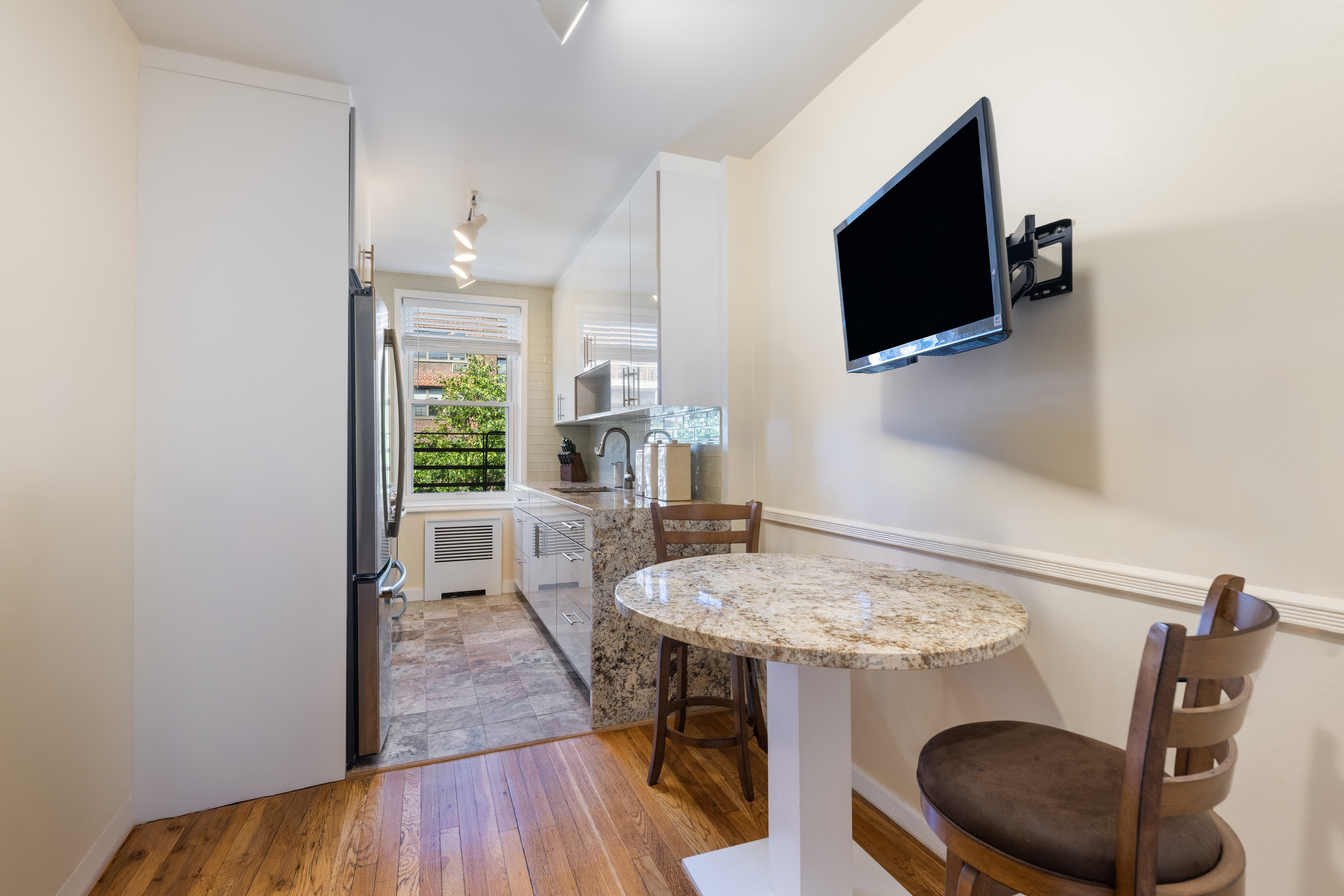 3210 Arlington Avenue 4G